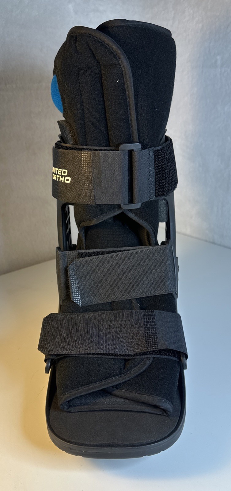 United Ortho USA14115 Short Air Cam Walker Fracture Boot, Medium, Black