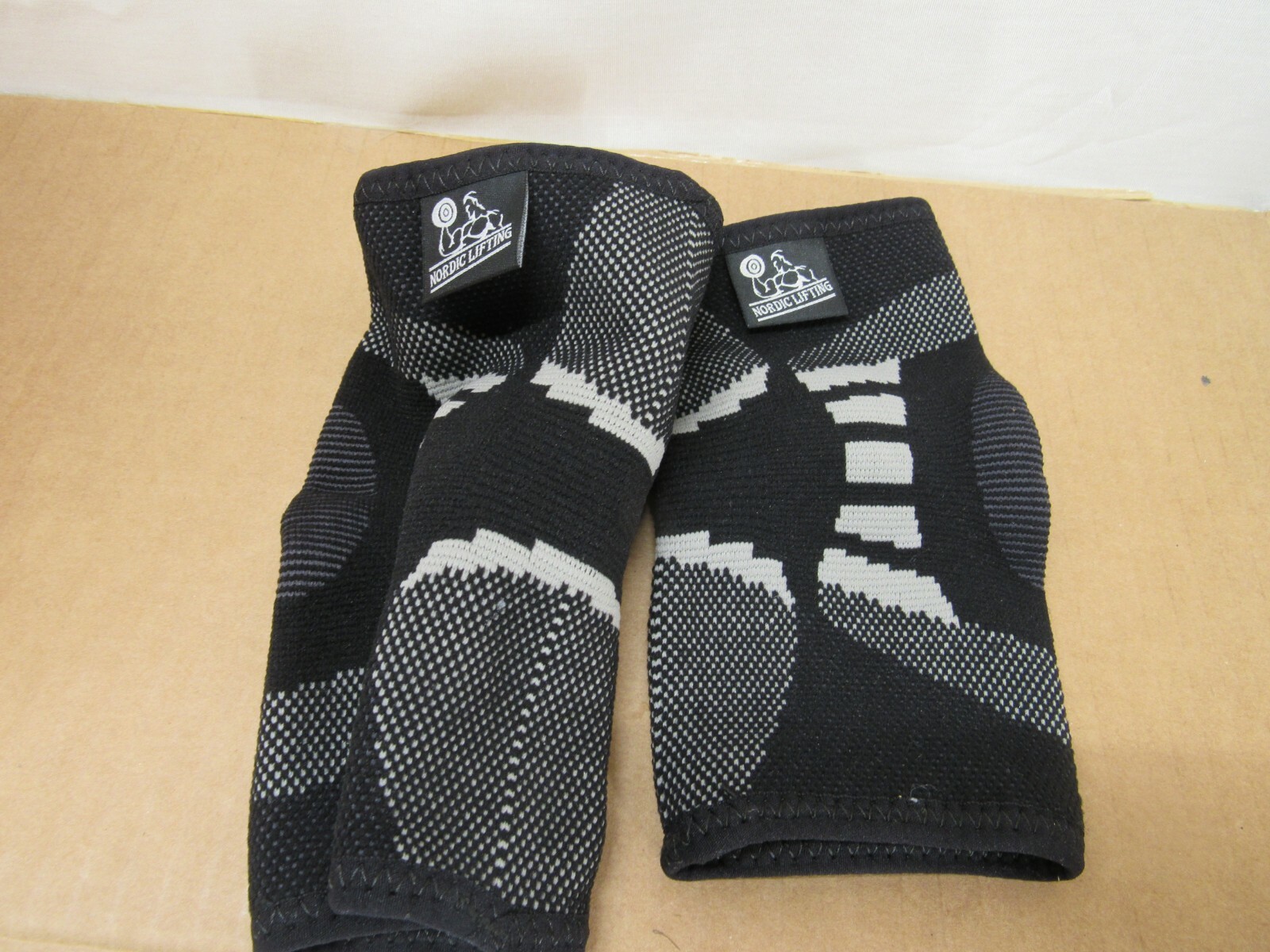 Elbow Compression Sleeve Support for Tendonitis Prevention & Recovery SM OPEN