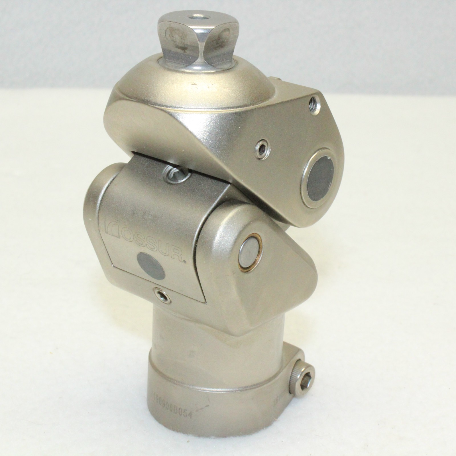 EXCELLENT OSSUR OFM2 BALANCE MECHANICAL MONOCENTRIC PROSTHETIC KNEE SYSTEM