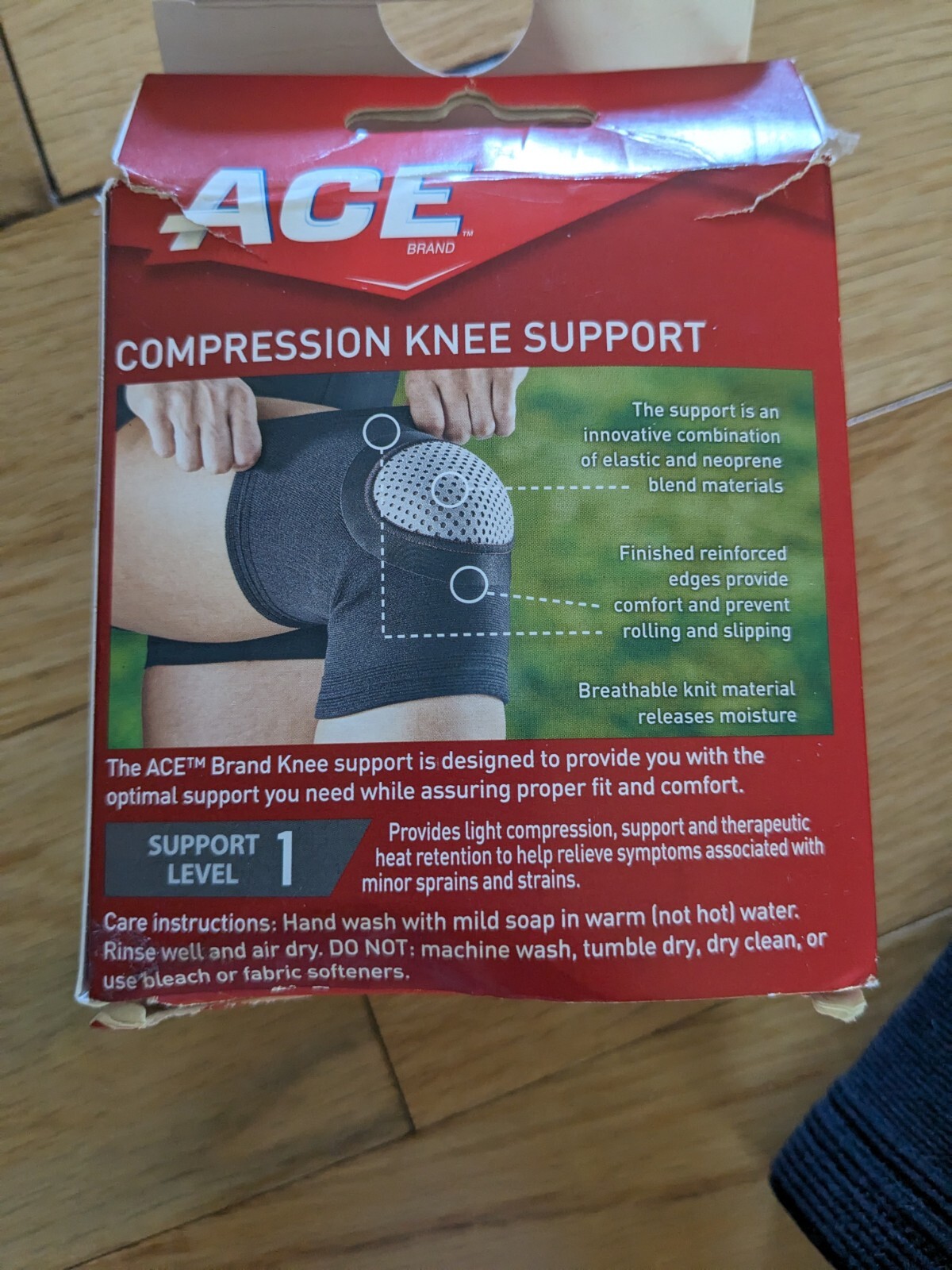 ACE Compression Knee Support, Support Level 1, size SM/M – 1 ct. Elasto-preene.