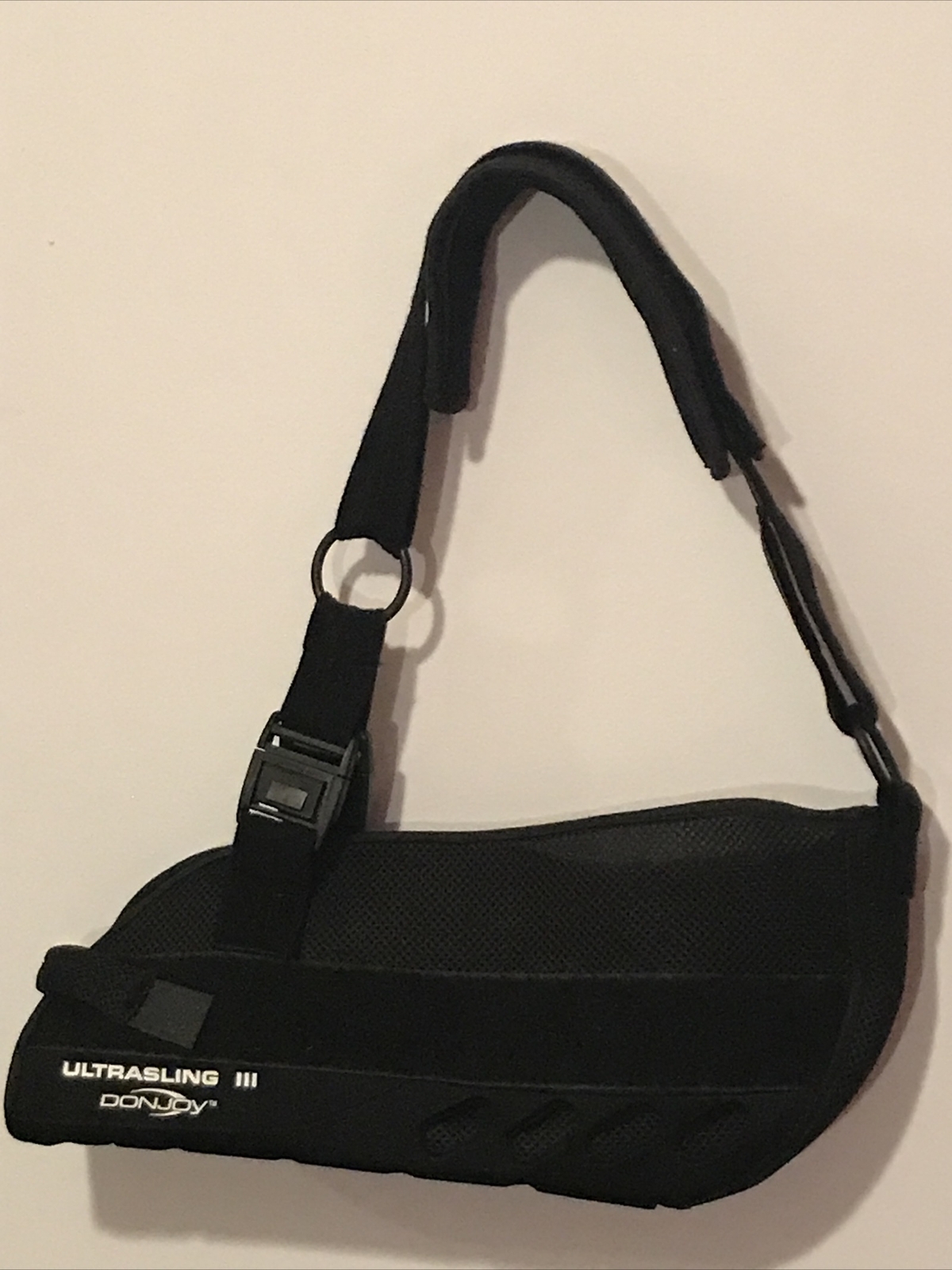 DonJoy UltraSling III, Shoulder Support Right Or Left Black – Medium? Pre-owned