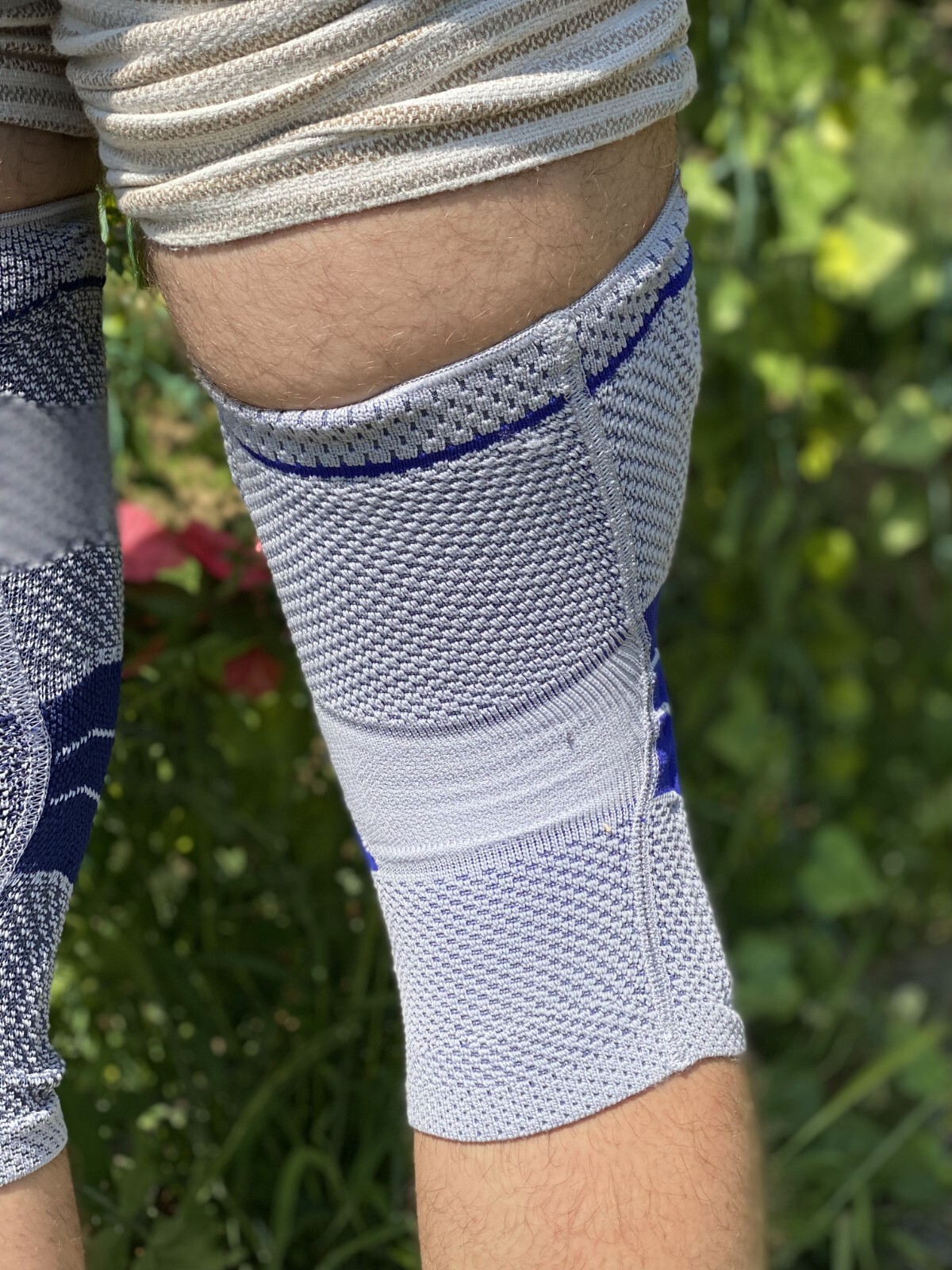 Bauerfeind GenuTrain Size 3 Comfort Knee Brace Patella Support Meniscus Sleeve