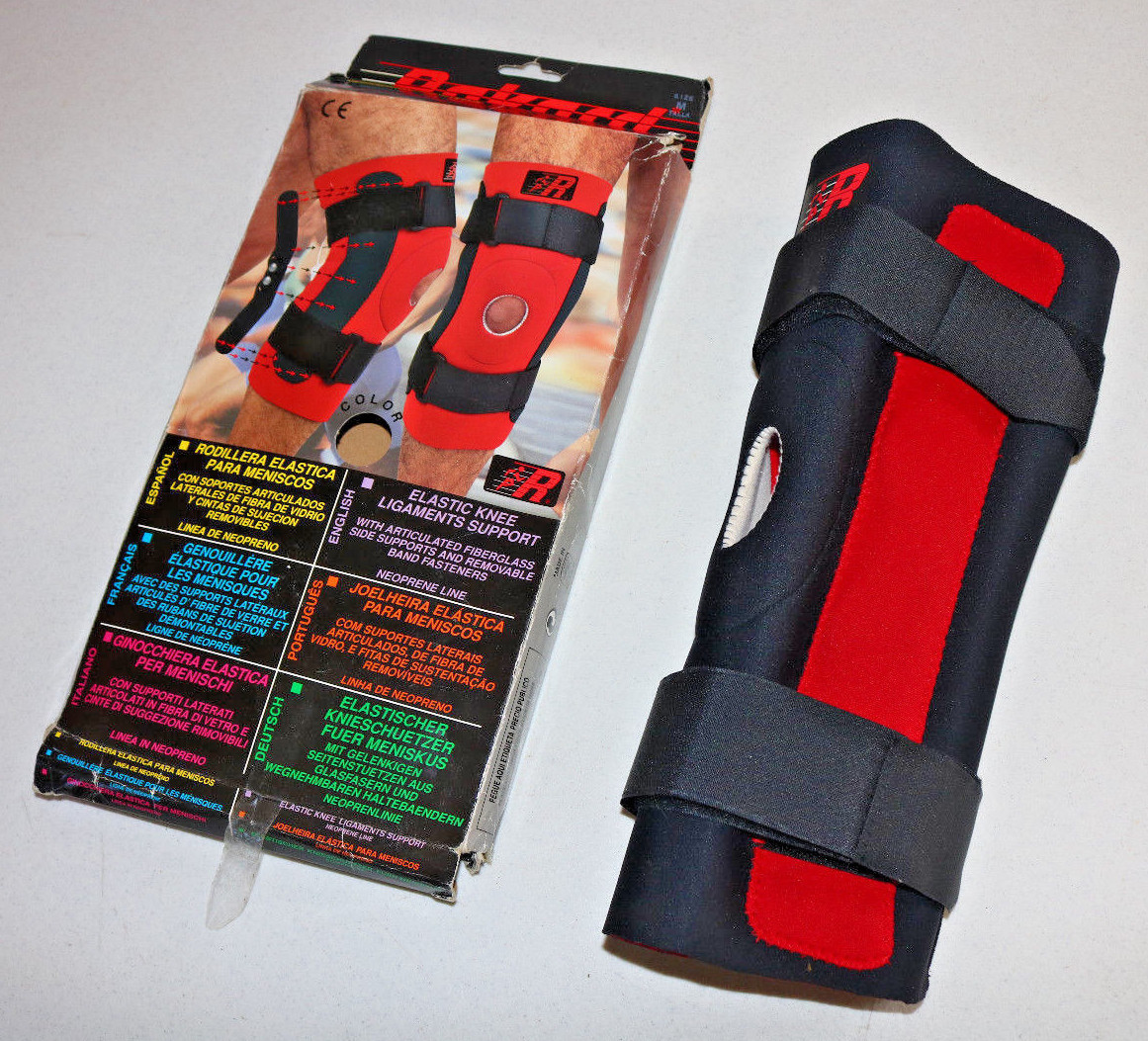 Sports Knee Brace Compression Sleeve Support Size M MED Medium Le Roy RED KS