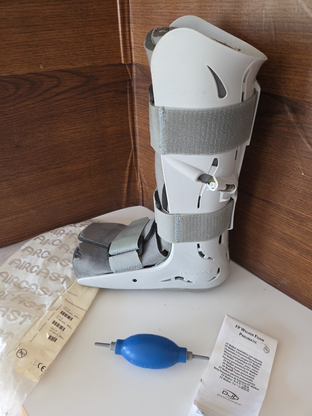 Aircast FP Walker 01F-S Small Ankle Leg Foot Brace Support -Pump And Manual