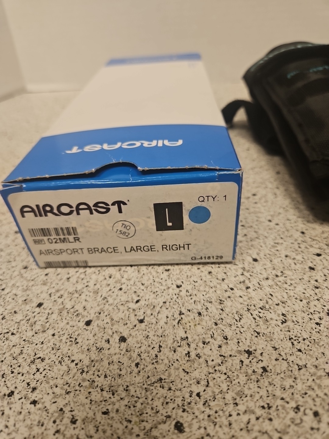 Aircast 02MLR Airsport Ankle Brace Large Right Size Men’s 11.½-13 Women’s 13-14½