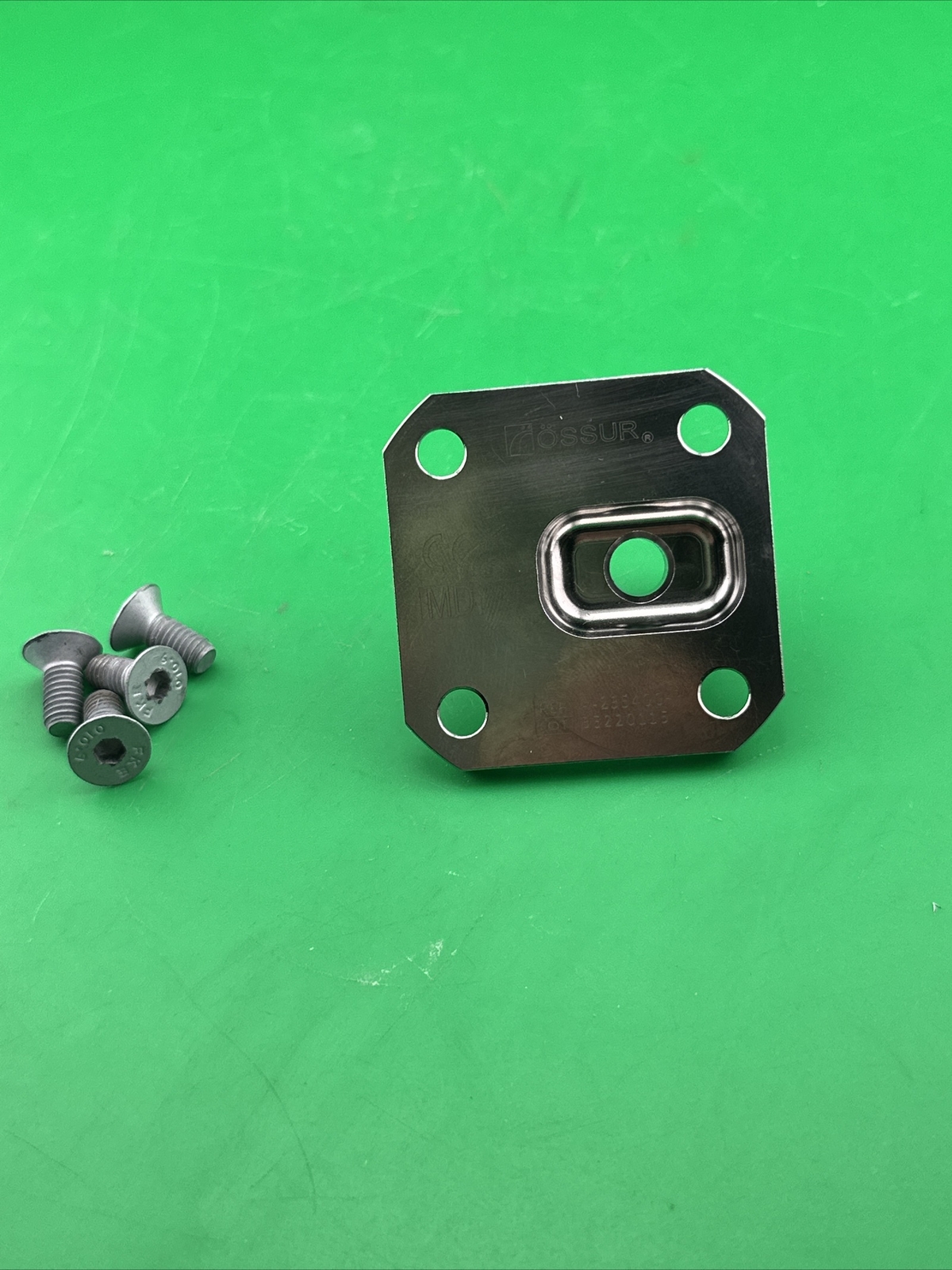 Ossur Single Off Set 4 Hole Pyramid Prosthetic Plate Reference Number A-235400