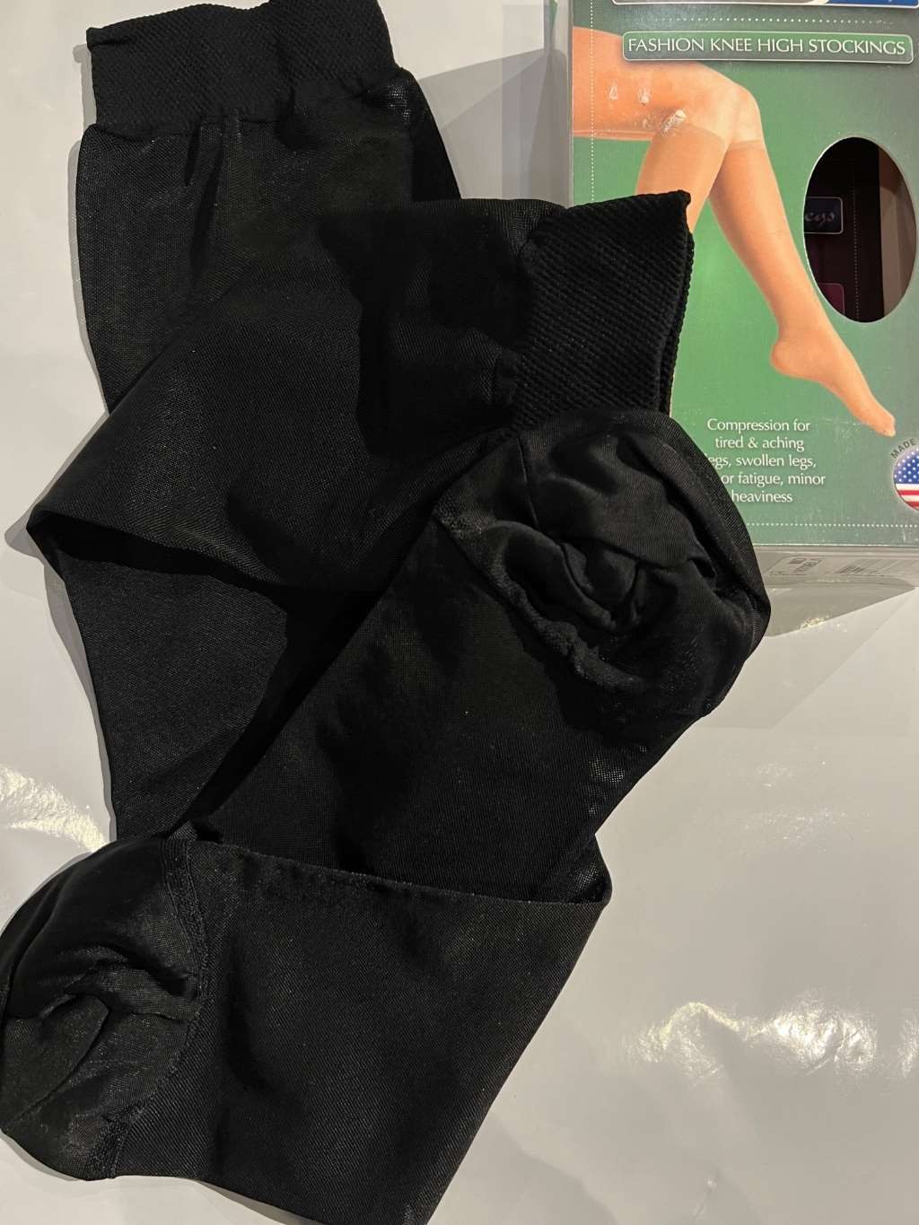 Loving Comfort Fashion Knee High CT 20-30 mmHg (Black) Large