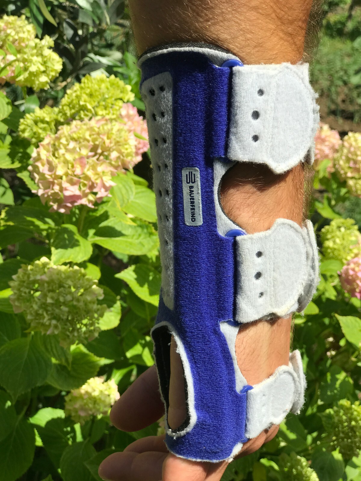 Bauerfeind Manuloc Wrist Stabilizing Support Size 1 Right Or Left Carpus Joint