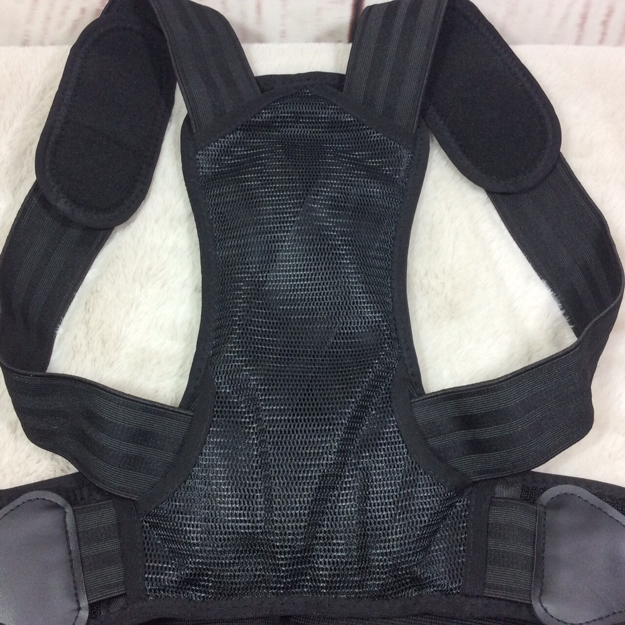 Back Brace Posture Corrector Unisex Size XL Back Shoulder Support Adjustable