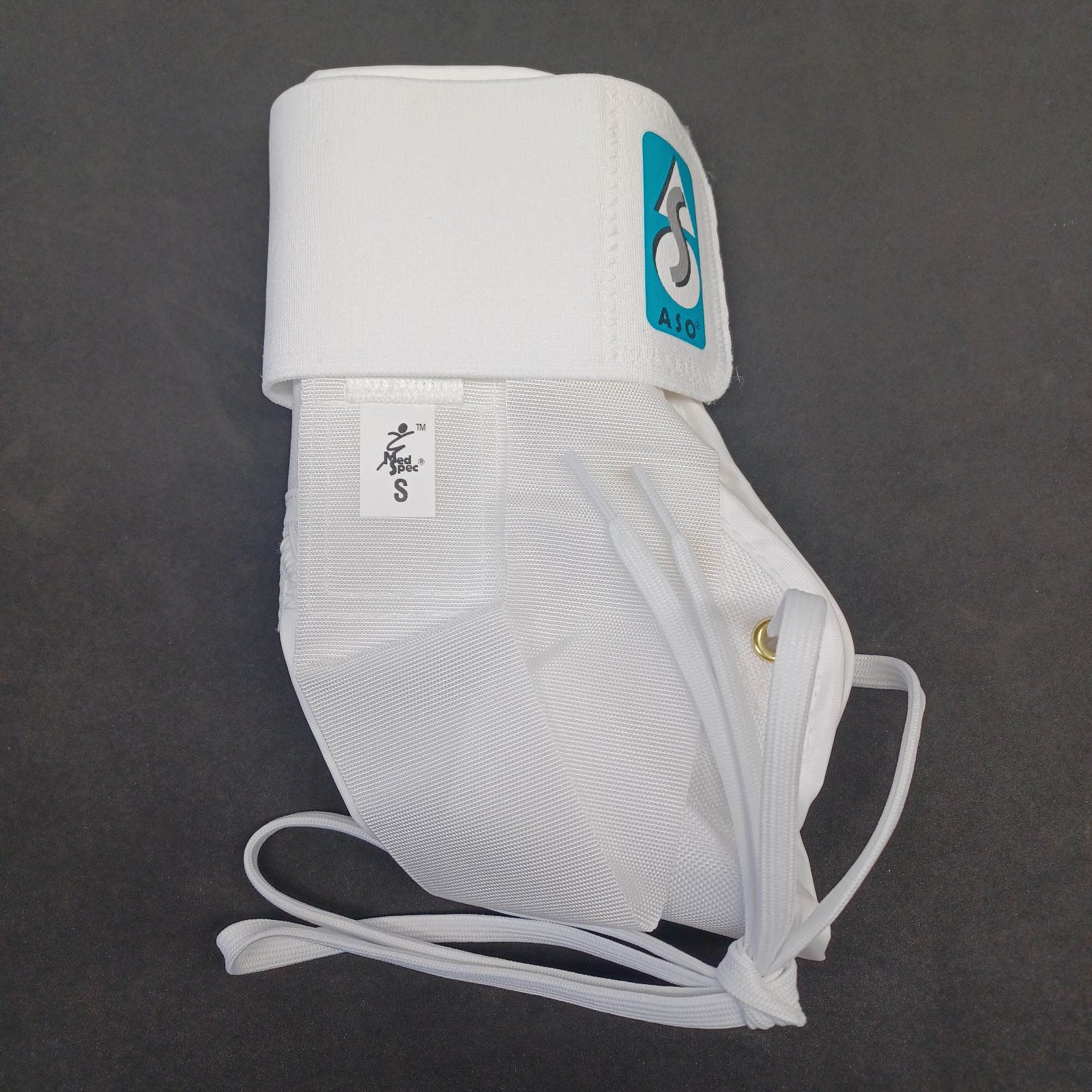 ASO Ankle Stabilizer 264002 Athlete – White – Size Small Wrap