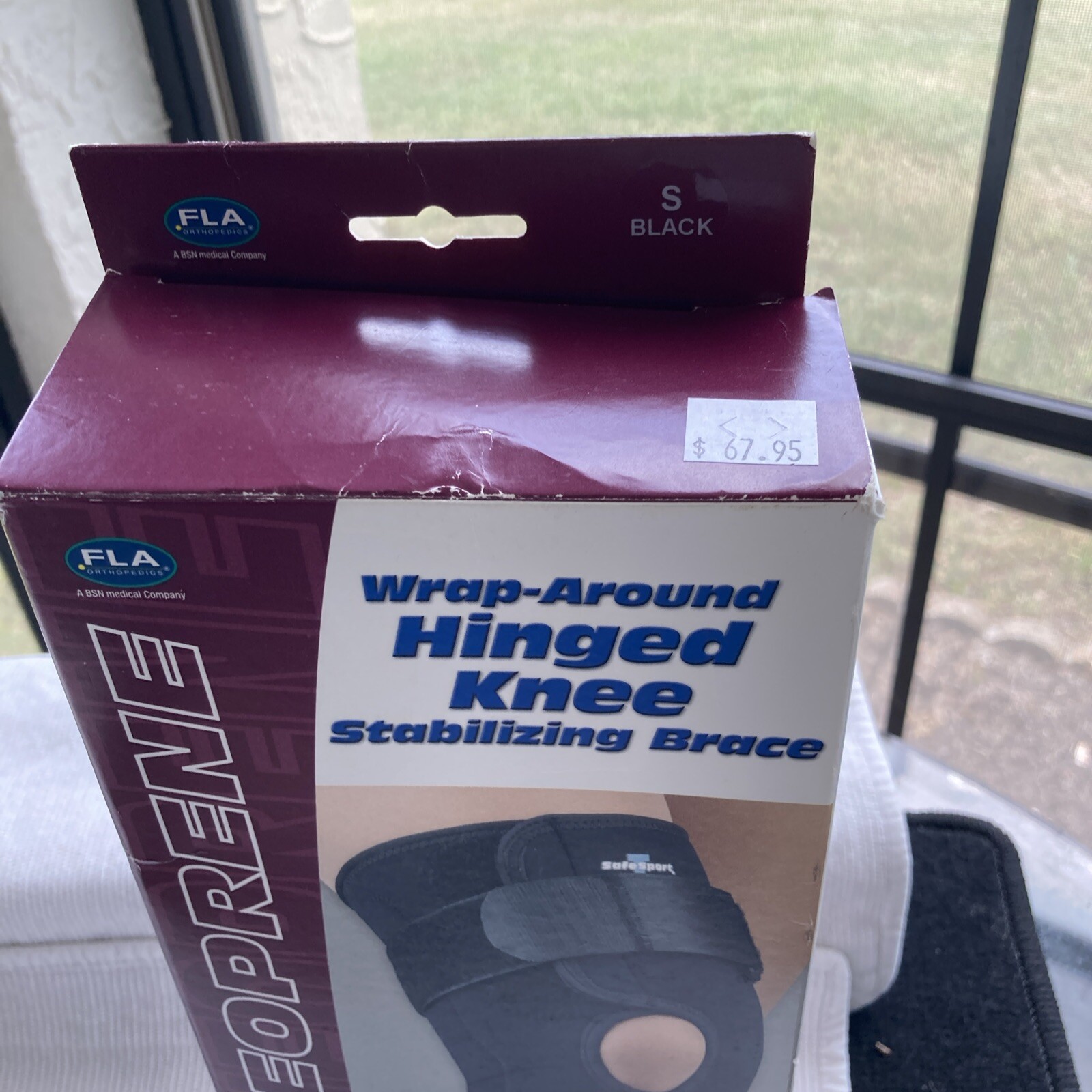 FLA Orthopedics Wrap-Around Hinged Knee Stabilizing Brace NIB Size: S Black