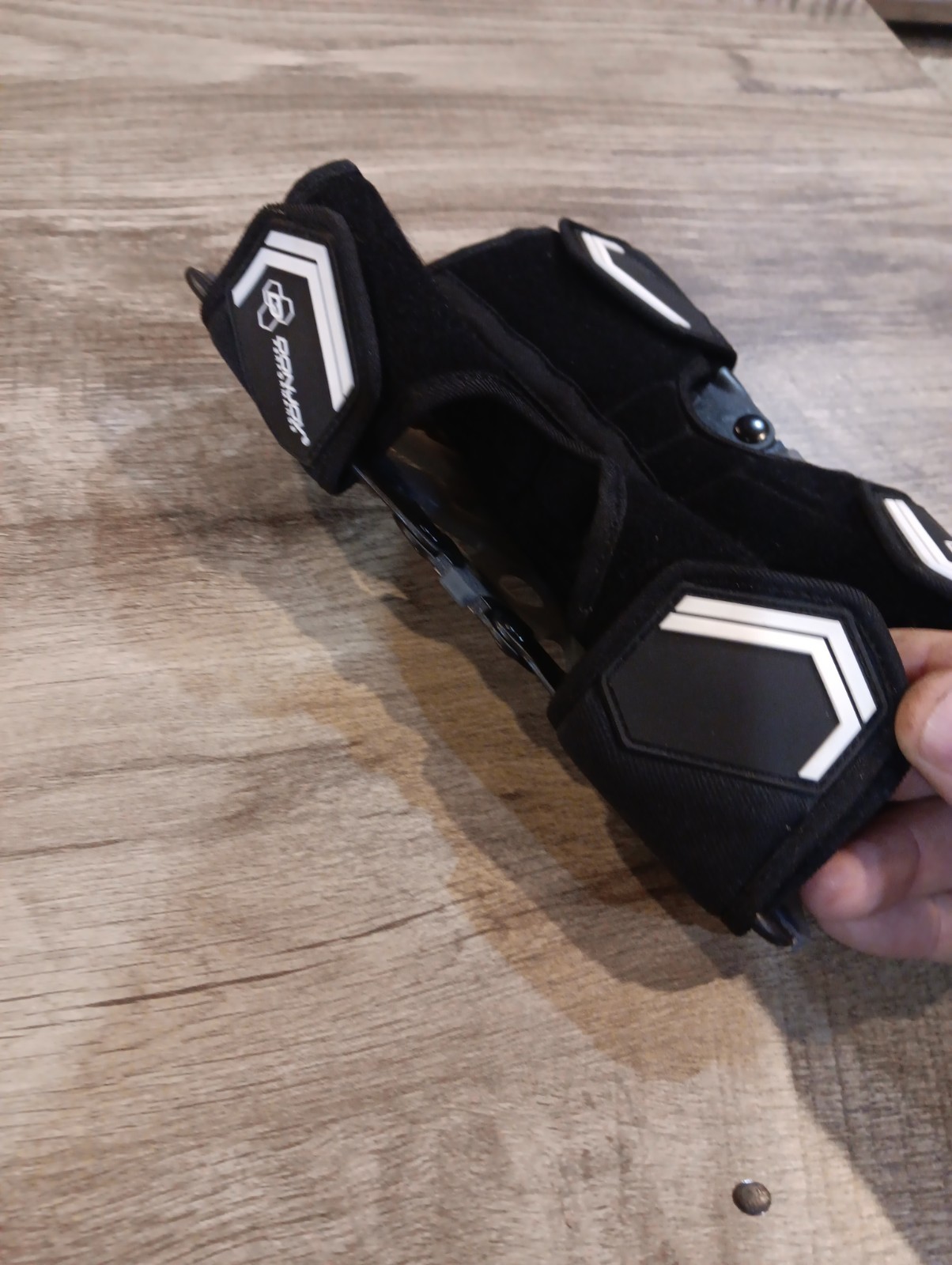 DonJoy Performance Webtech Size M Medium Knee Brace Support (Brace Only)