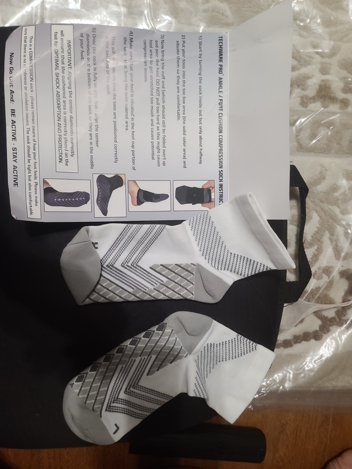 TechWare Pro Compression Ankle/Foot Socks Gray White Size M Be ActiveStay Active