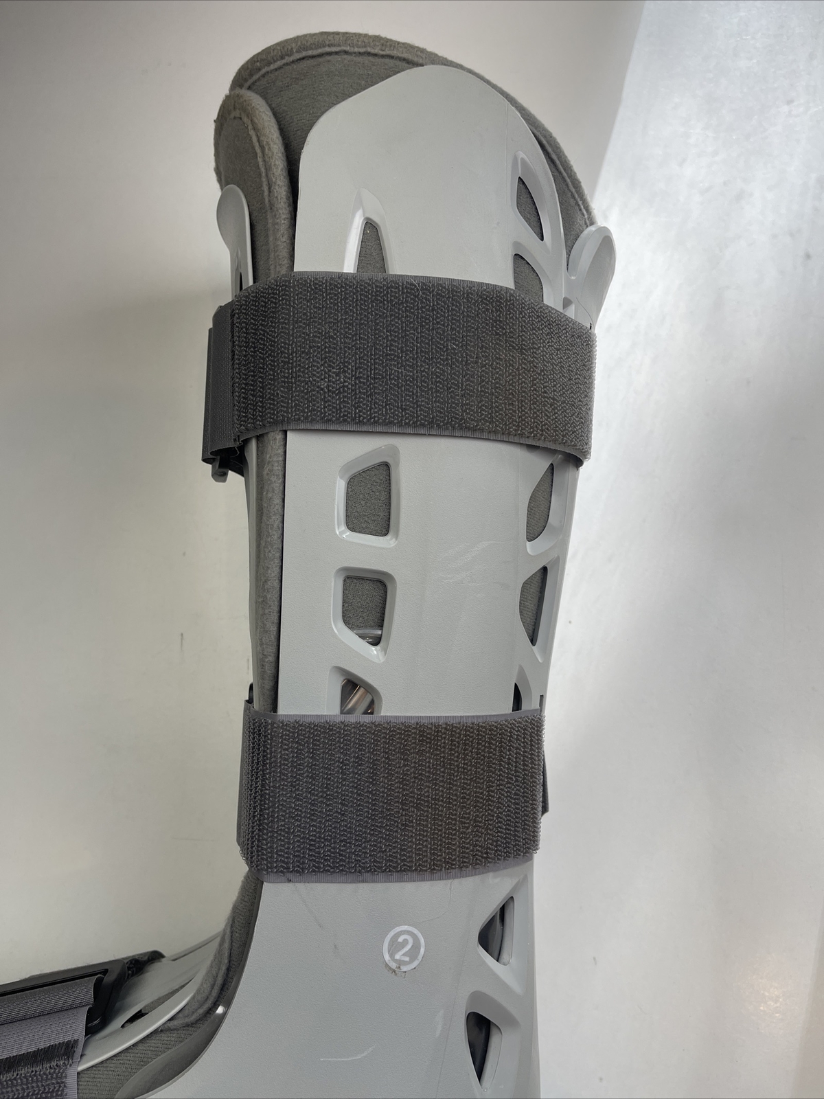 Aircast AirSelect Short Walking Boot, Soft Strike Sole, Size Medium