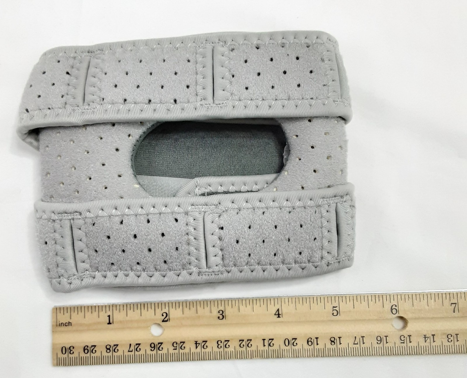 New, 1-Piece NOORO Patella Knee Brace for Pain Relief & Joint Stability