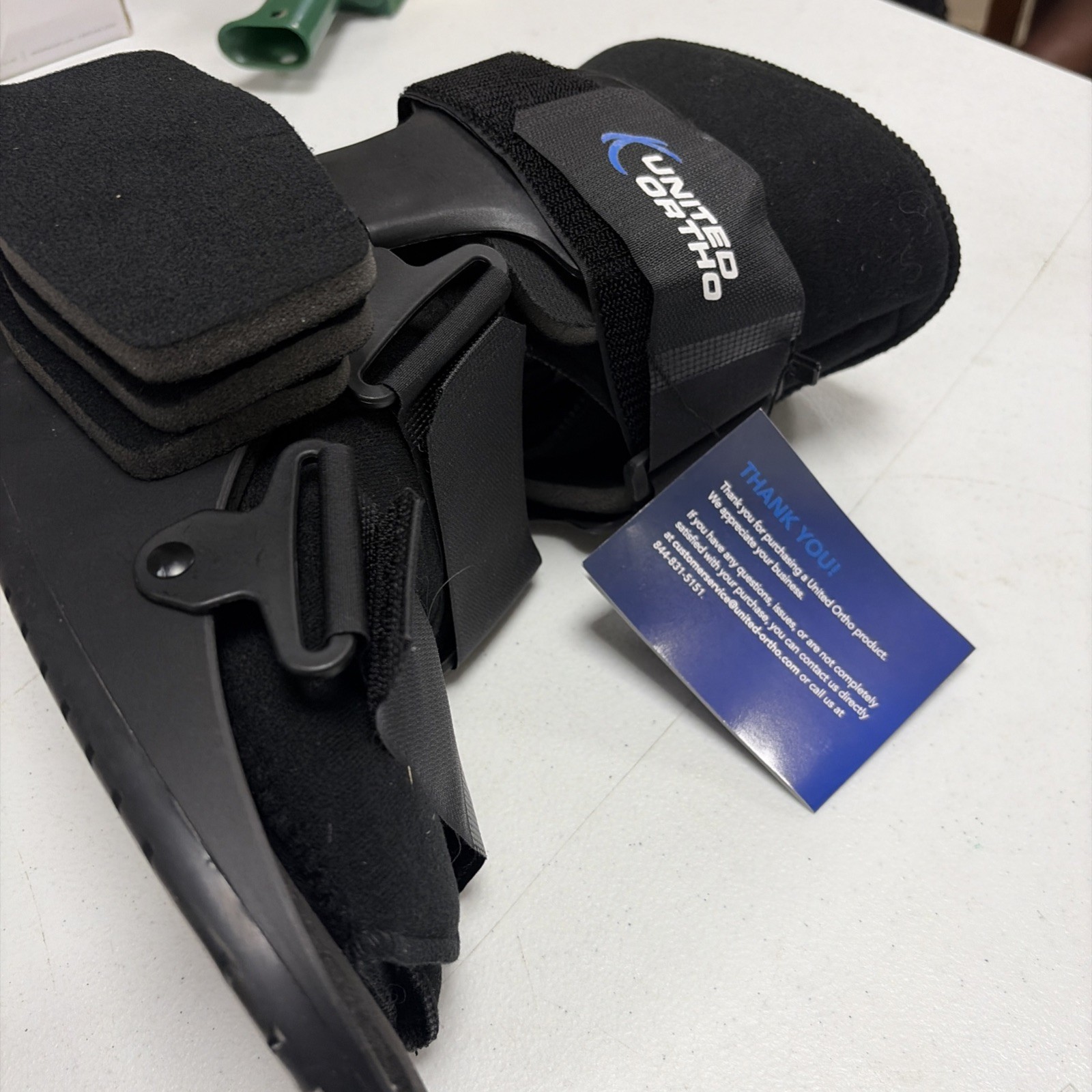 United Ortho USA14015 Short Cam Walker Fracture Boot, Medium, Black