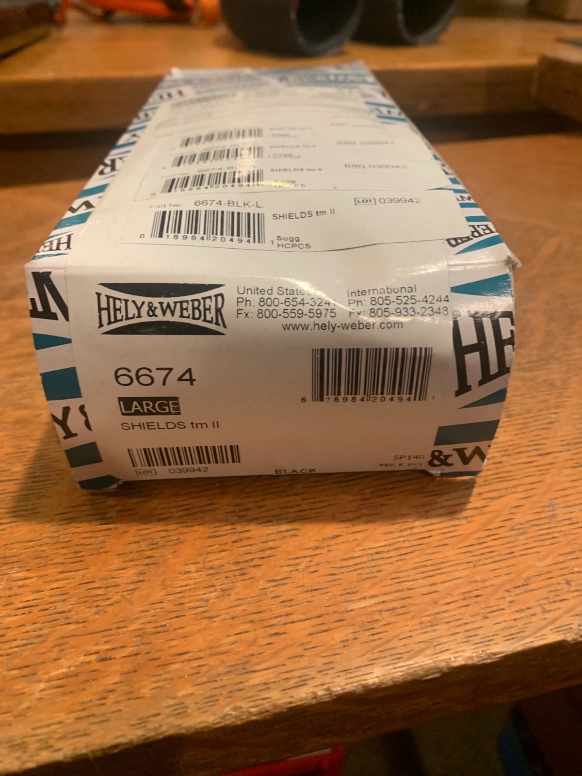 Hely&weber Hinged Shields II 6674 – Black Size Large Open Box