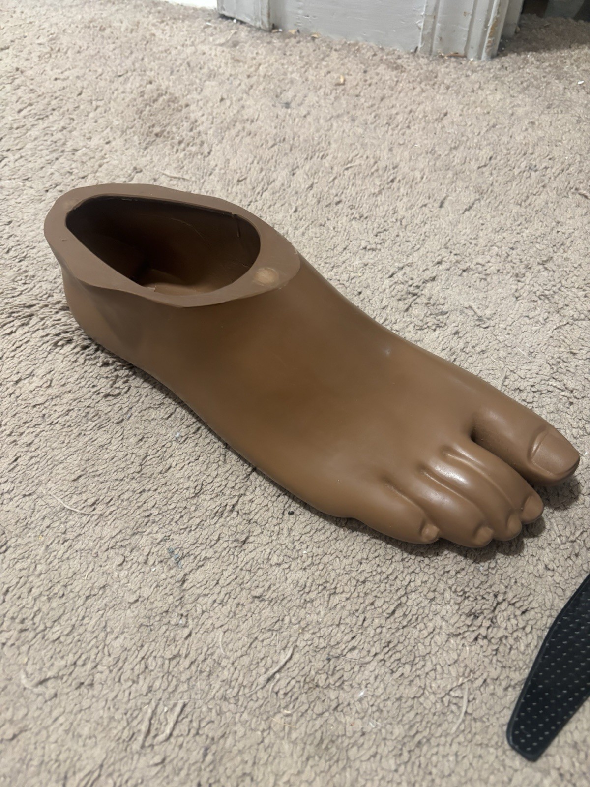 Endolite Blatchford Echelon Prosthetic Right Foot Size 27 / Cat 4 Carbon Fiber