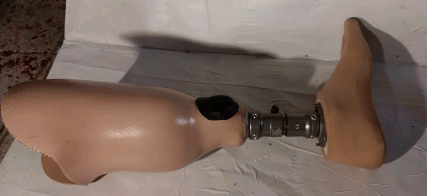 Prosthetic Leg Left Below Knee with Ottobock size 26 foot