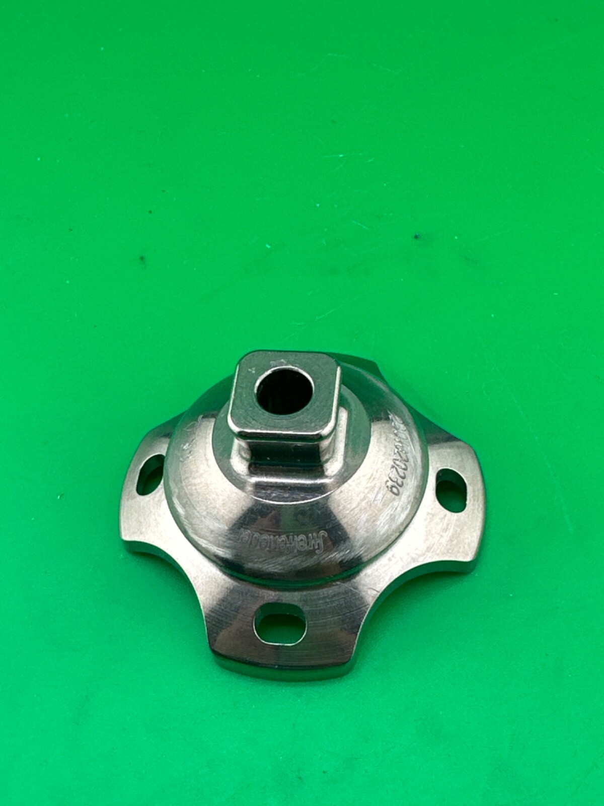 Prosthetic component adapter part. Lamination male pyramid