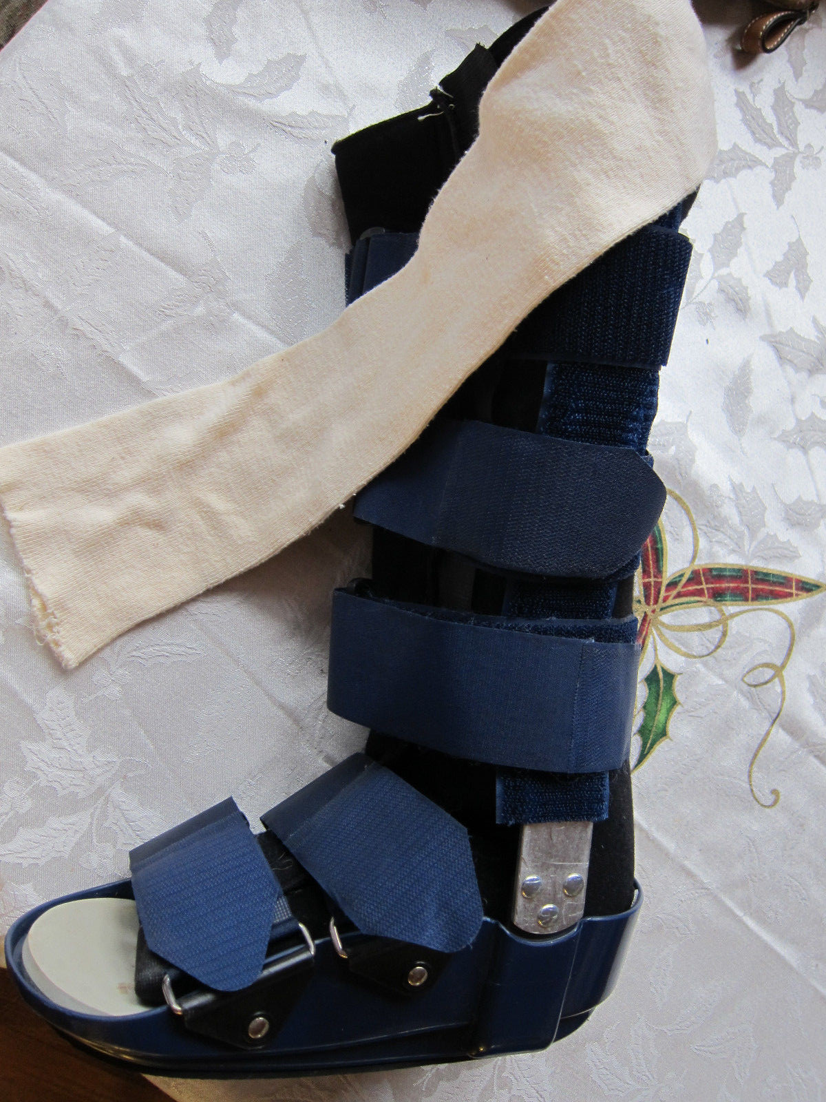 Bird & Cronin Anklizer Fixed Ankle Brace Boot – Medium 712
