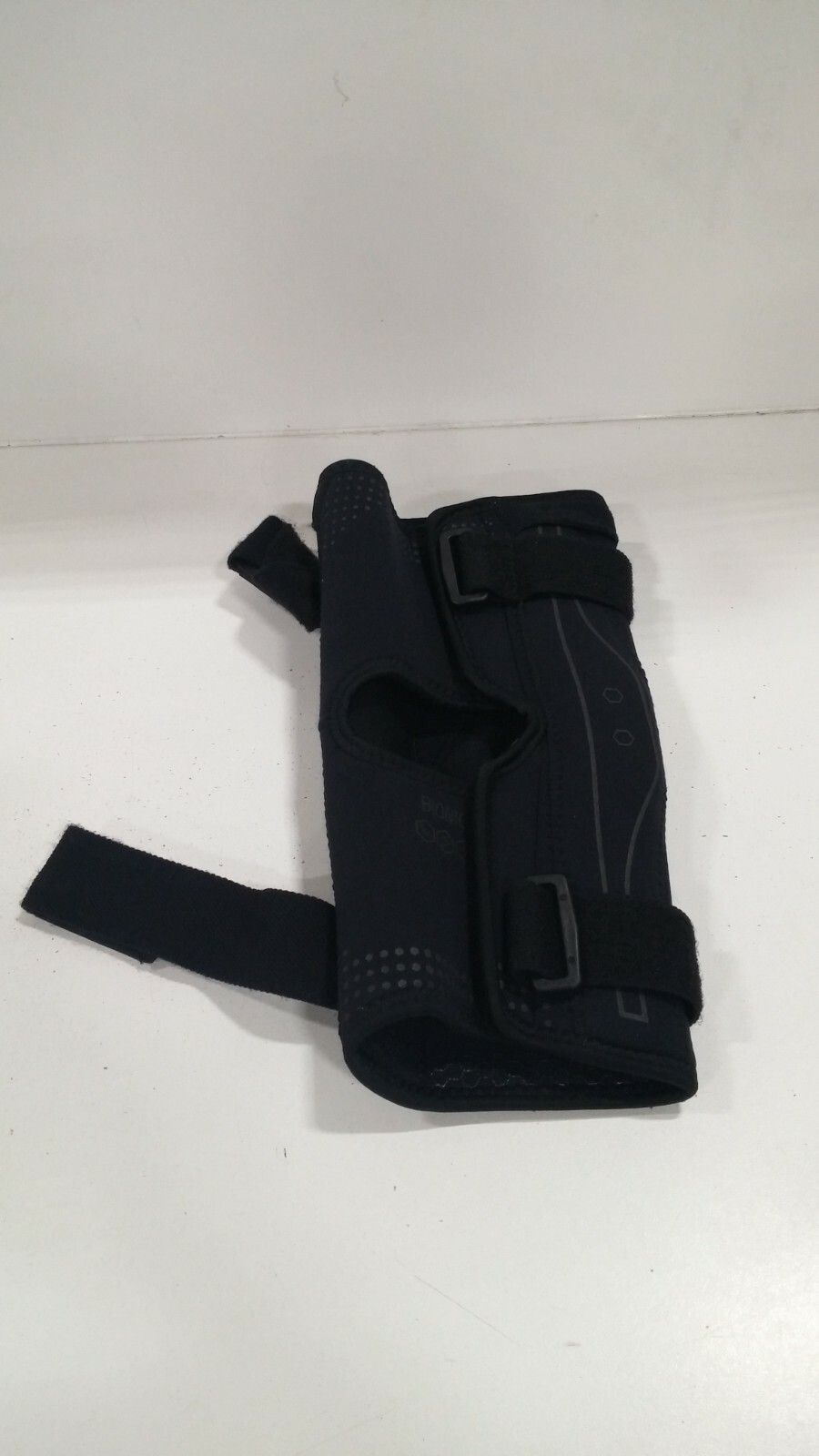 Donjoy Performance Bionic Knee Brace Small, Left or Right Knee, Black