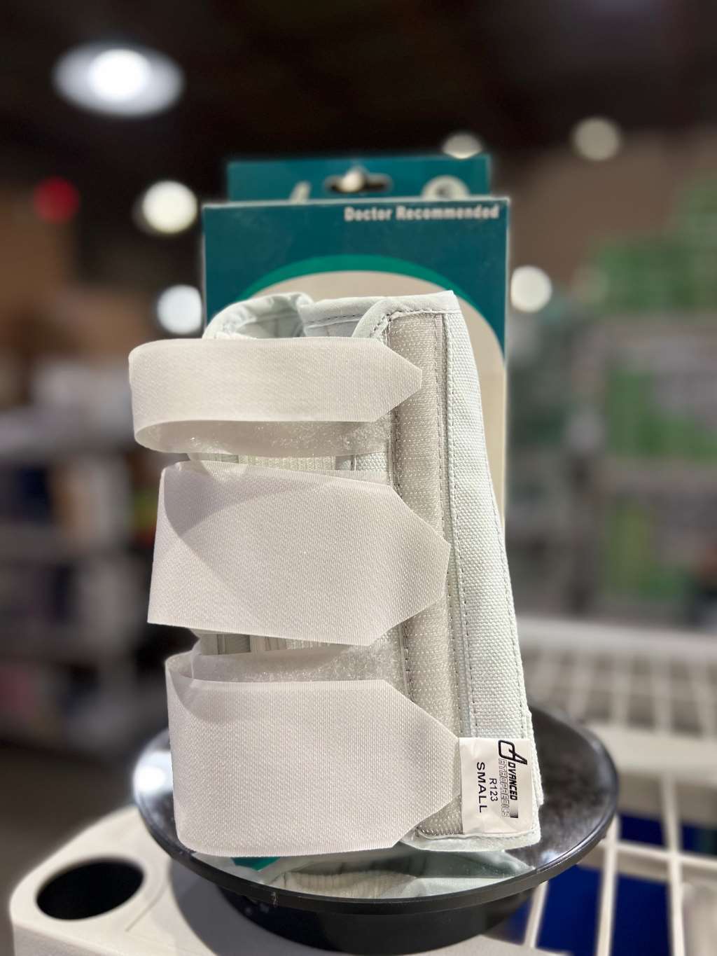 Advanced Ortho Carpal Tunnel Wrist Brace (X-Large Left (Over 8½”))