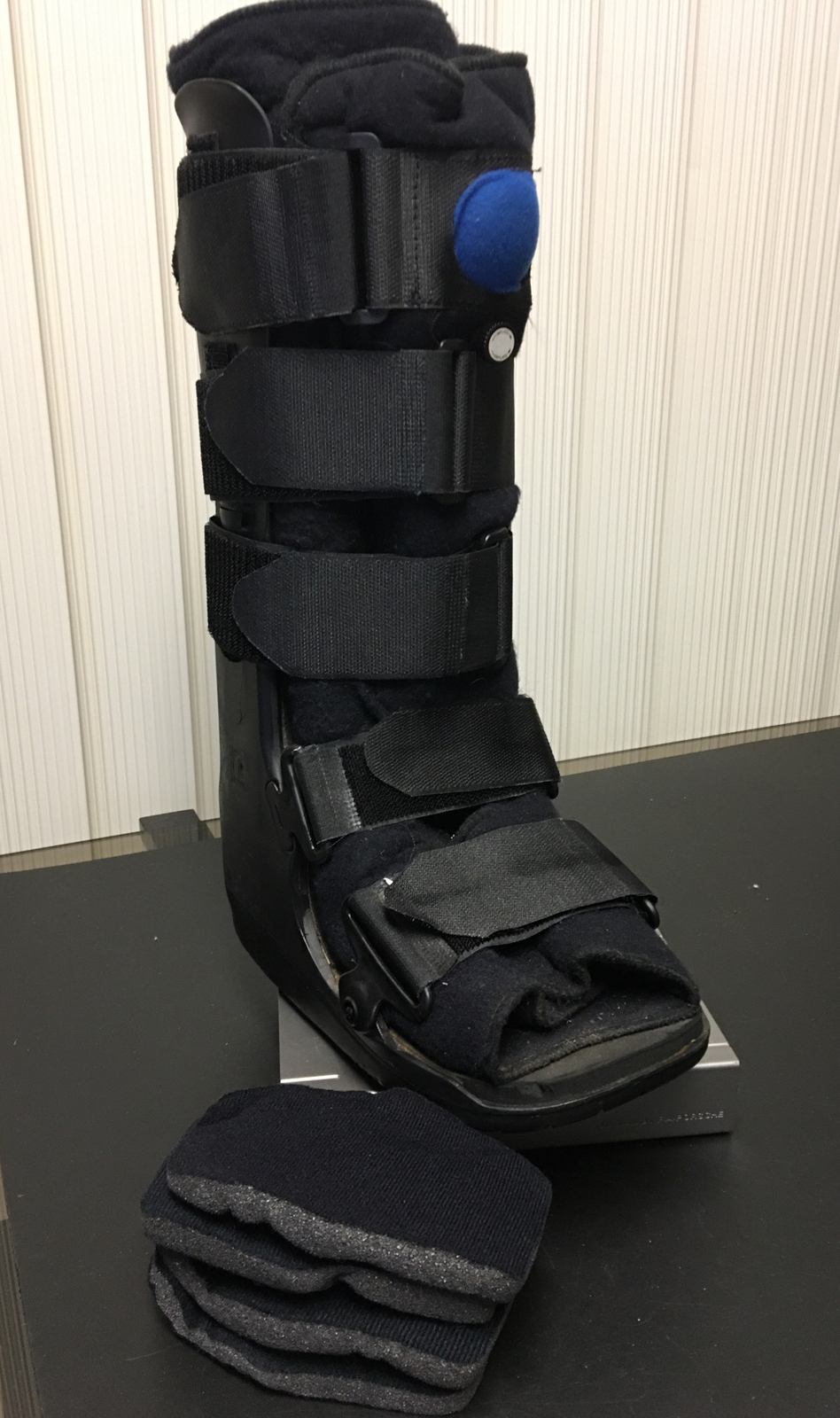High Top Ossur Walker Walking Air Adjustable Boot Leg Foot Brace Small Hightop