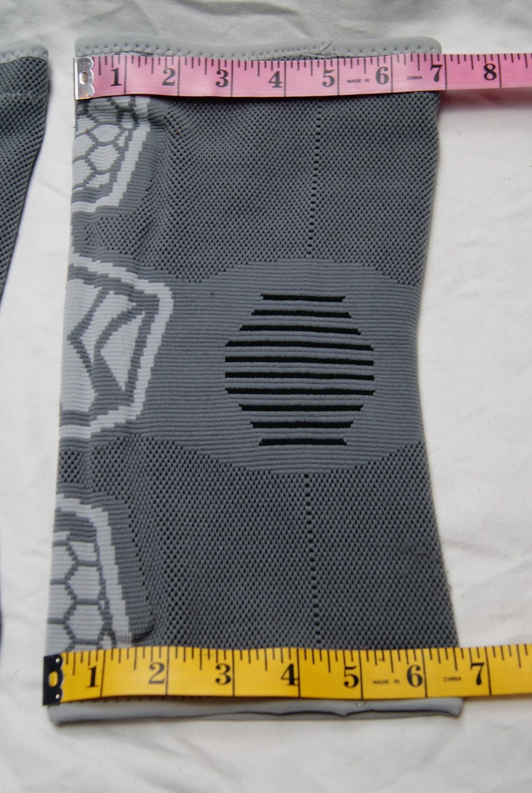 pair of cambivo knee compression support sleeves semi-rigid inserts large gray