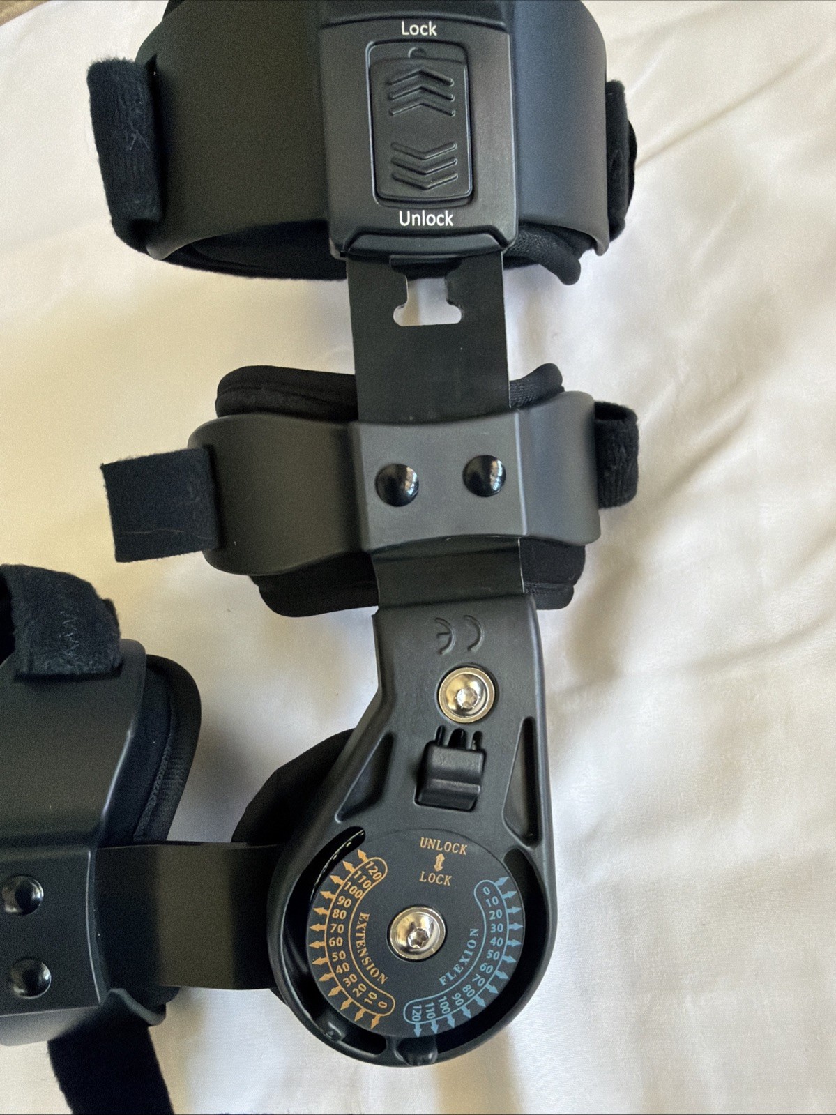 Hinged ROM Elbow Brace Adjustable Post OP Elbow Support, Fits Men & Women (Left)