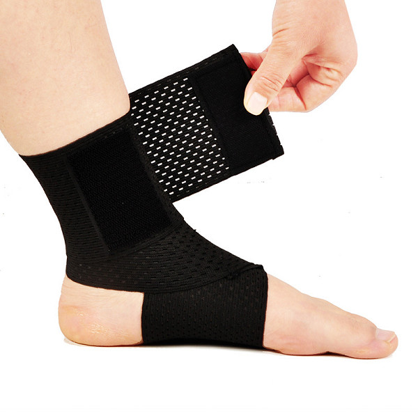 Ankle Brace, Adjustable Compression Support Wrap for Men & Women for Sports Gym
