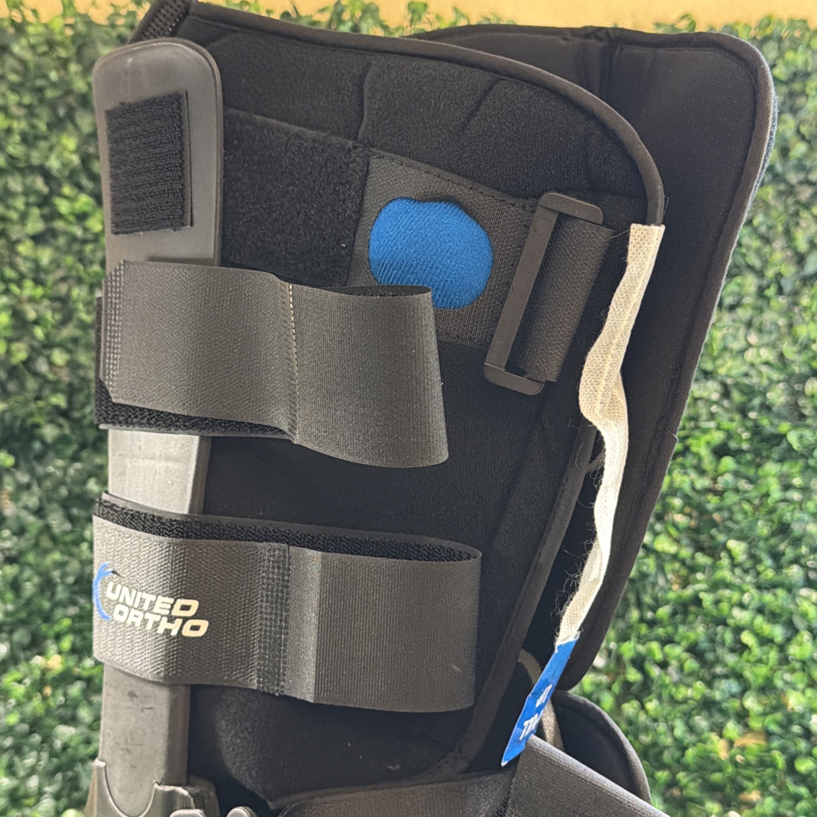United Ortho Short Air Cam Walker Fracture Boot, Small, Black