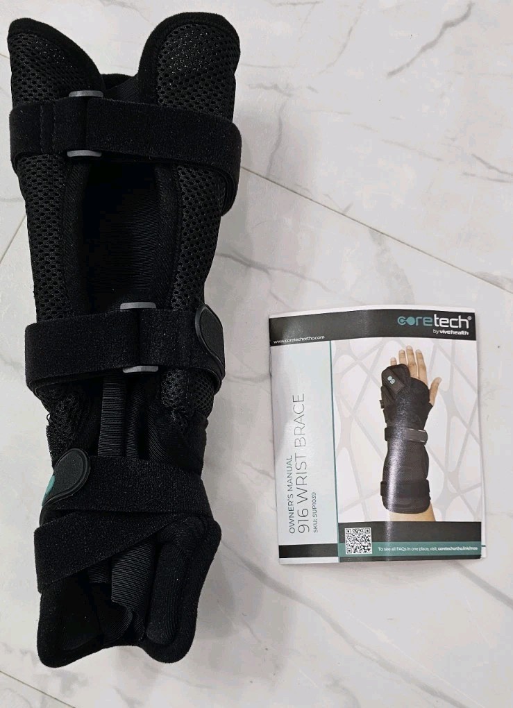 New Open Box – CORETECH 916 Left/Right Universal Wrist Brace/Splint – Black