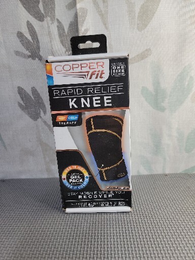 Copper Fit Rapid Relief Knee Adjustable Wrap with Hot/Cold Gel Pack