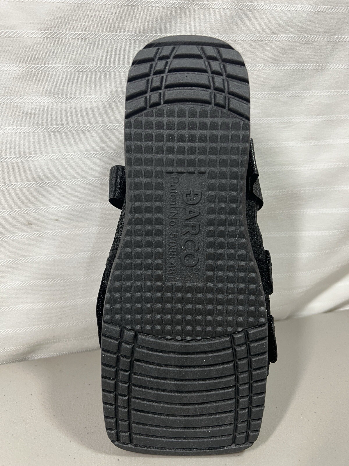 NEW DARCO Women’s SMALL Square Toe Black Medical Surgical 9.75” Shoe-MQW1B