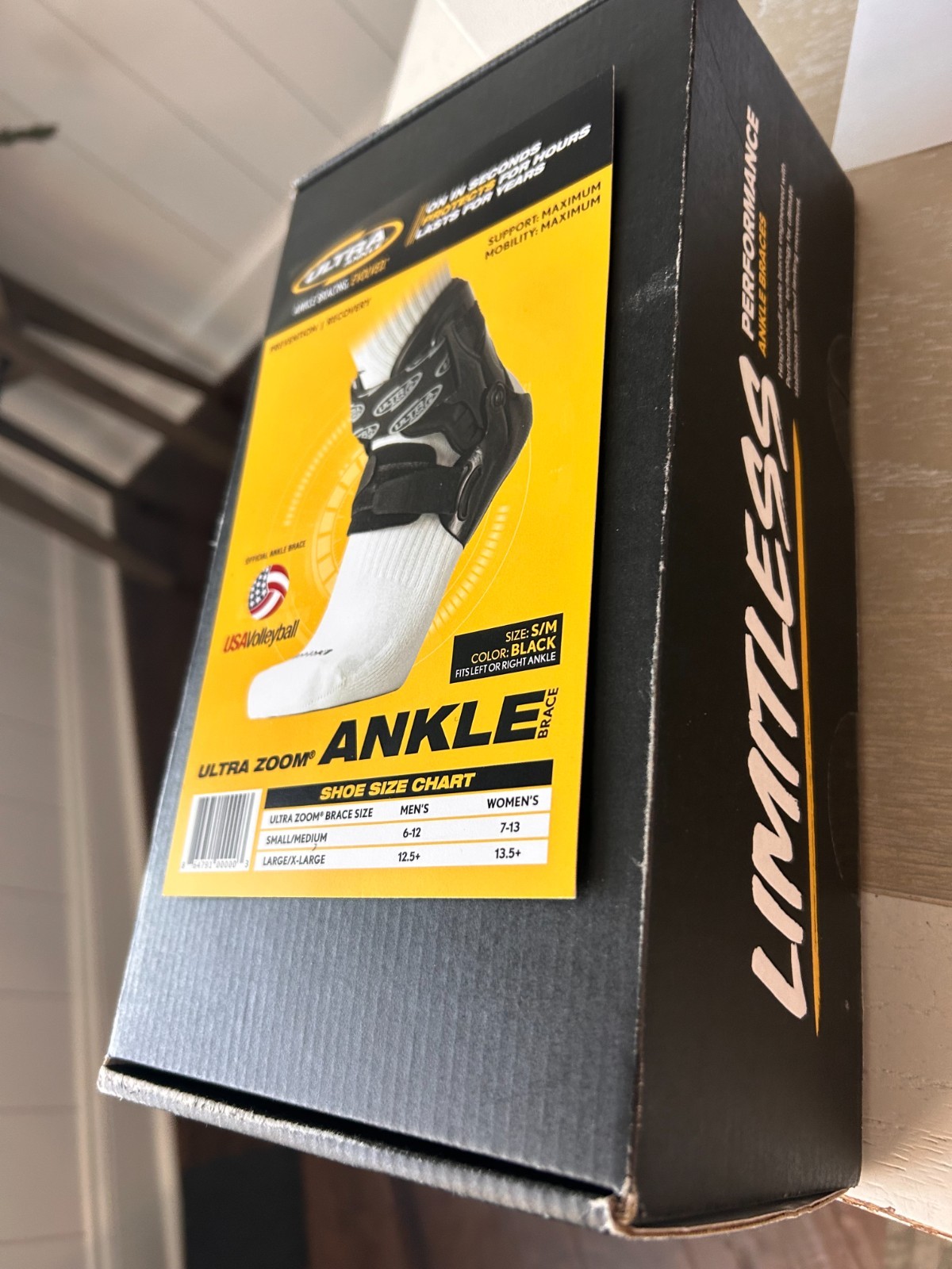 Ultra Zoom Ankle Brace (Black-Size SMALL) – Hinge Design Promotes Faster Healing