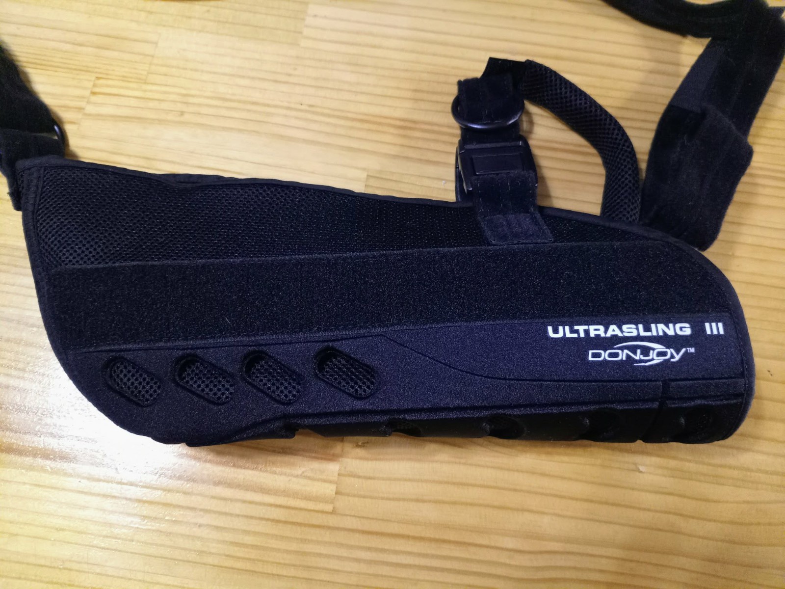 UltraSling III Shoulder Brace w/ Abduction Pillow (Adult) Size Adjustable