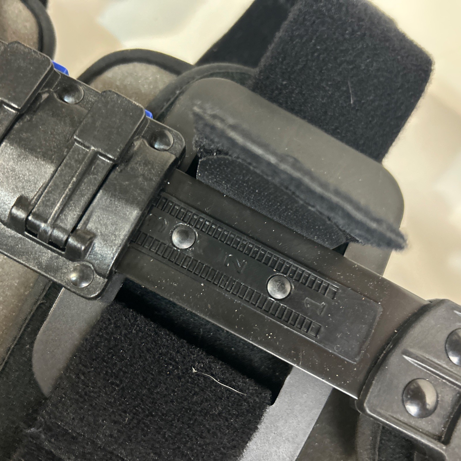 Tele-Range 2.0 Hinged Full Foam ROM Knee Brace Post Op Adjustable (e7)