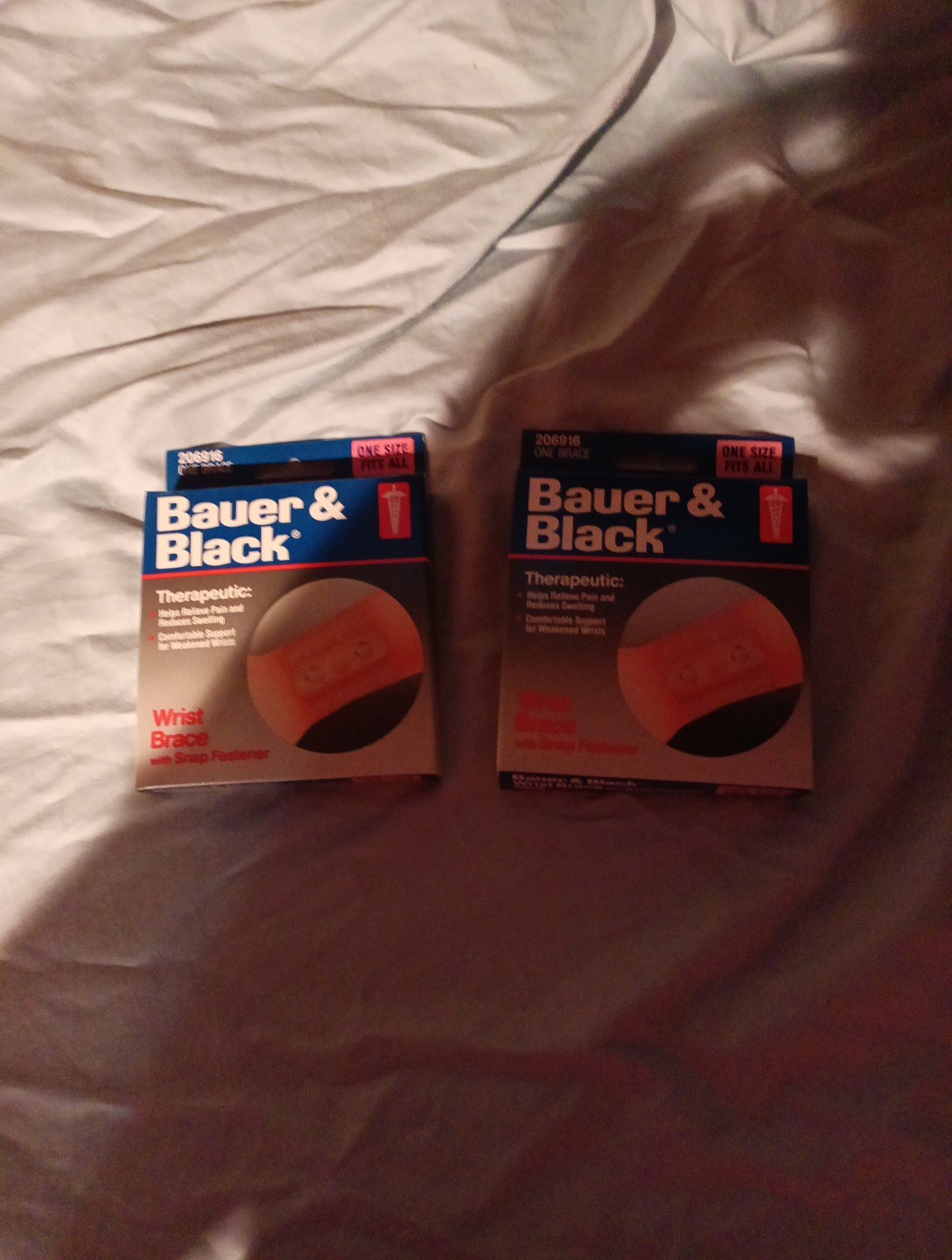 Genuine Bauer & Black therapeutic wrist brace with snap fastener! One Size-lot 2