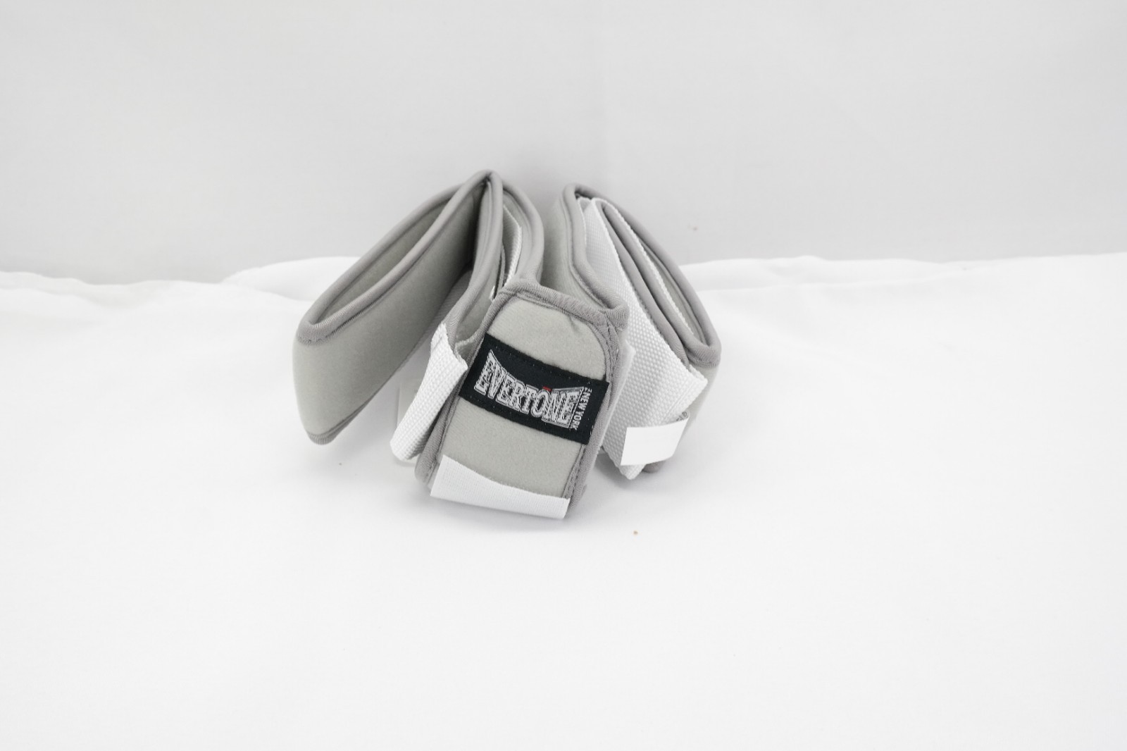 Posture and Clavicle Upper Back Shoulder Support Back Brace White and Grey TF