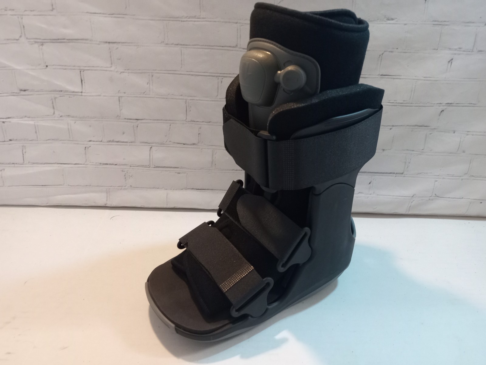 BREG Air Walker Boot SoftGait Short XS 100618-010 ****FREE SHIPPING****