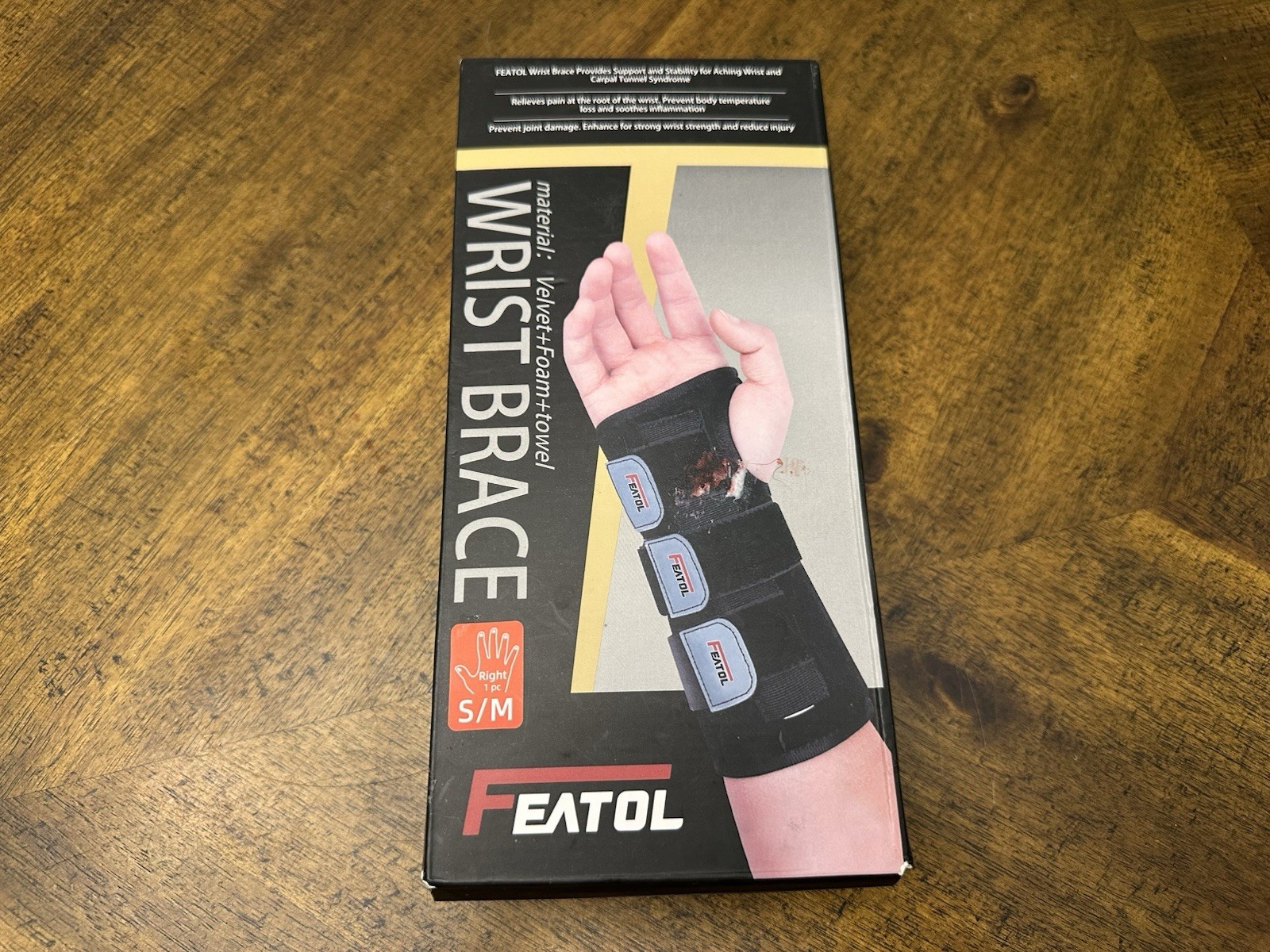 FEATOL Wrist Brace for Carpal Tunnel Adjustable Support Right Hand Small/Medium