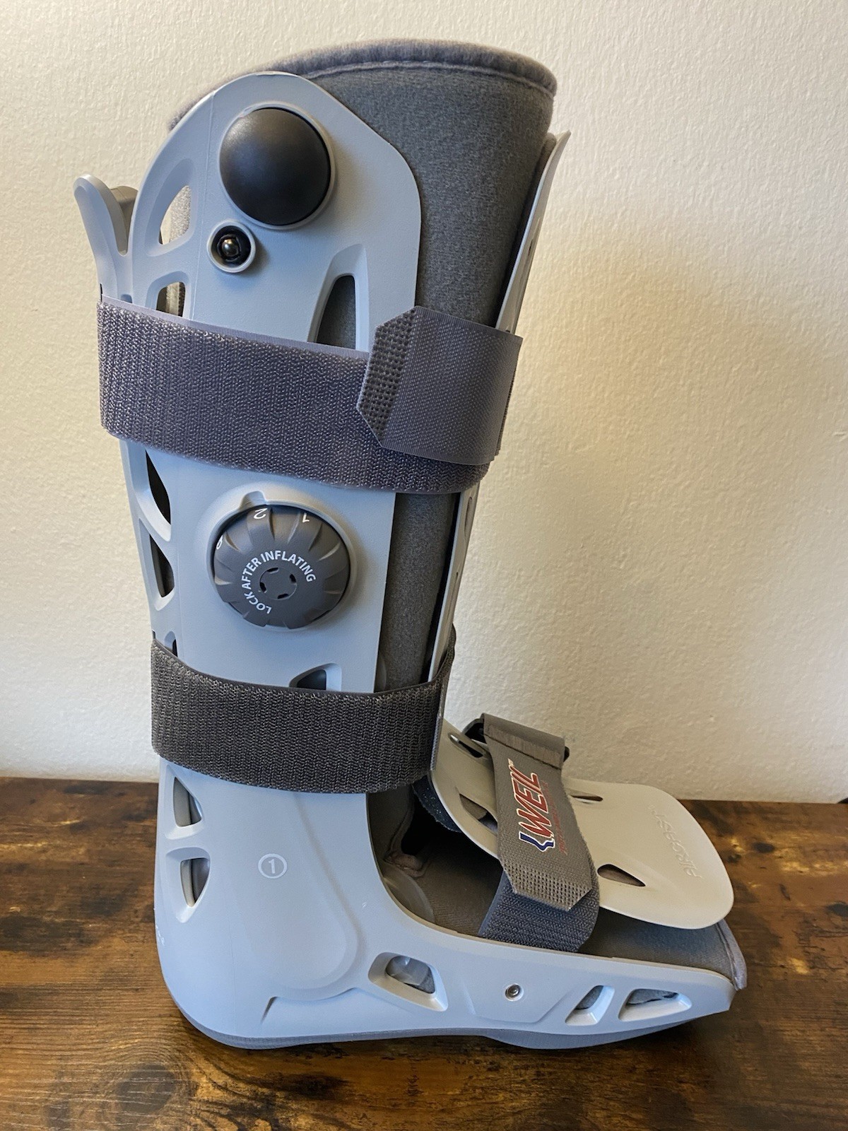 Aircast AirSelect Standard Walker Boot Large 01EF-L Right Foot Air Pump Gray