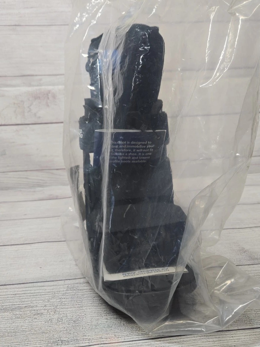 United Ortho Short Air Cam Walker Fracture Boot Medium Black, MD New Sealed