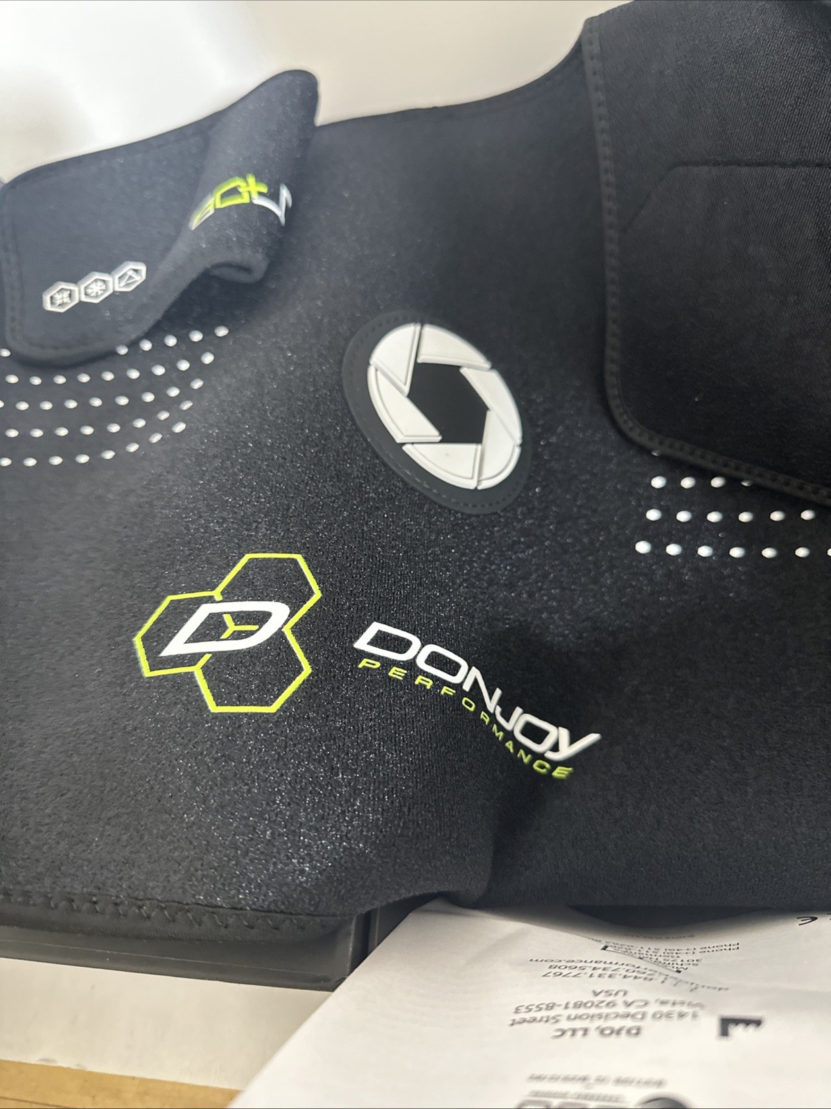 Donjoy Performance Cold Therapy Compressive Shoulder Wrap *NO GEL PACK