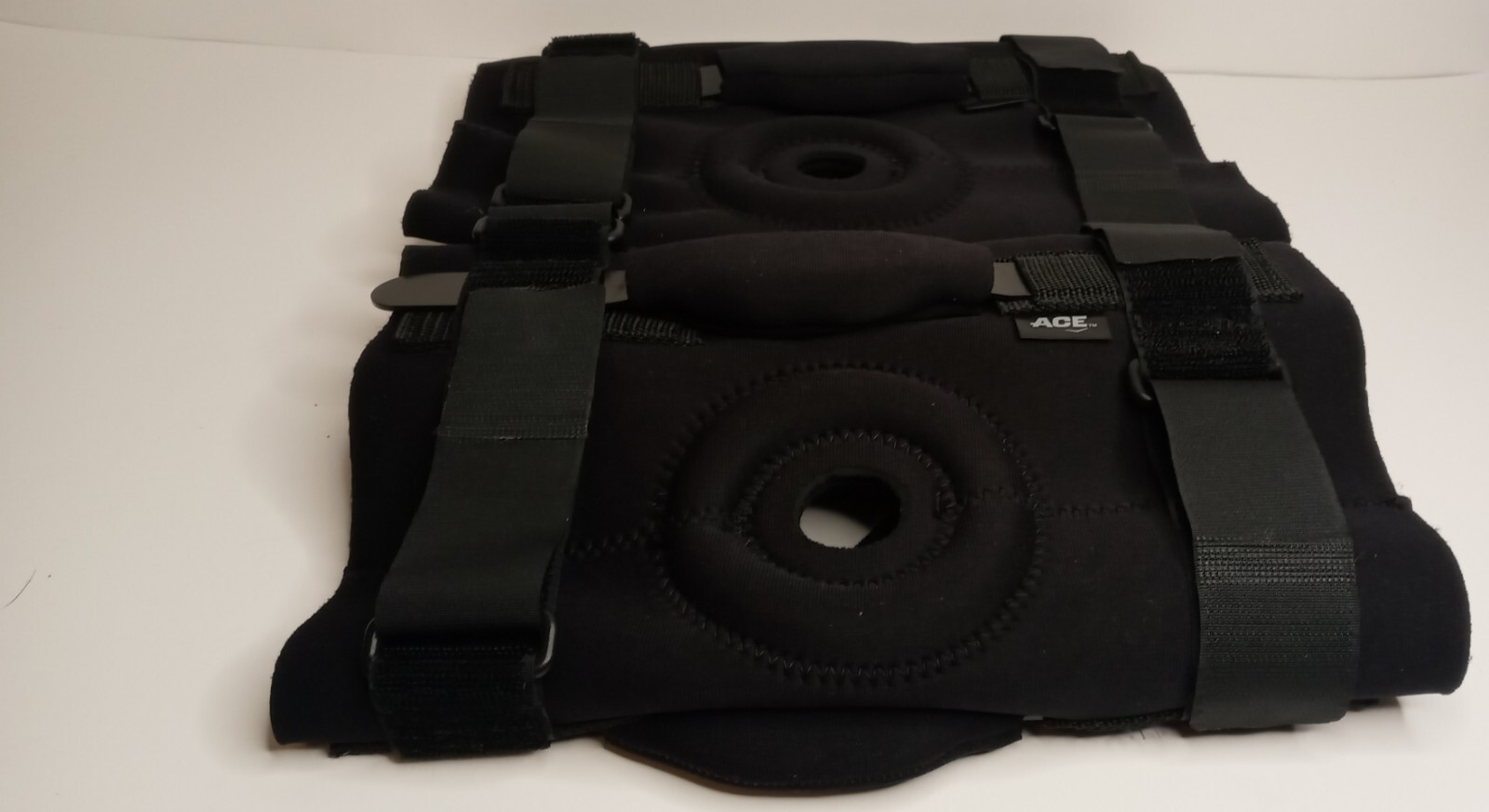 ACE BRAND STABILIZING HINGED ADJUSTABLE KNEE BRACE, LEFT OR RIGHT *DM