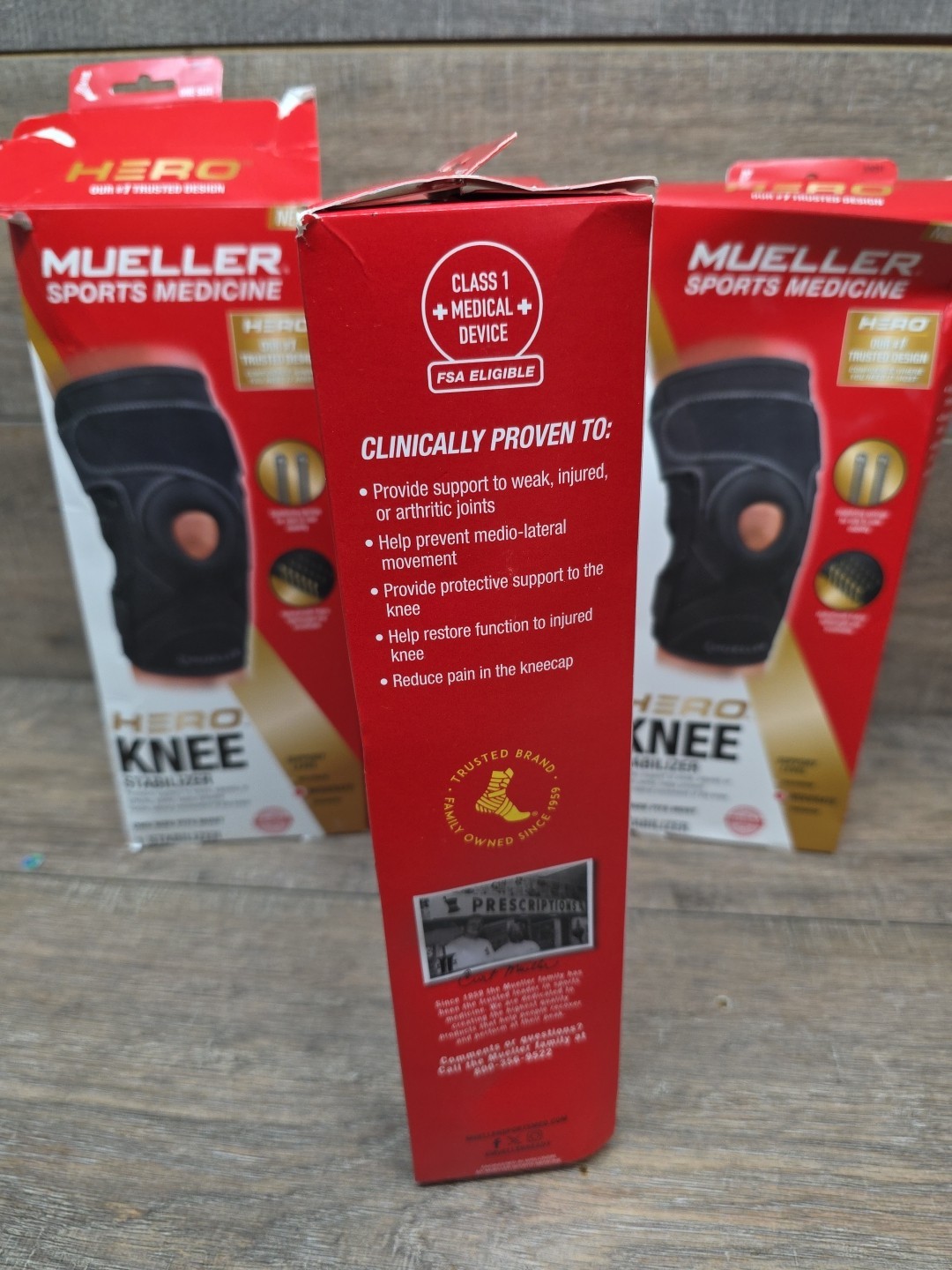 Mueller Sports Medicine HERO Hinged Knee Brace, OSFM, Black Moderate Support