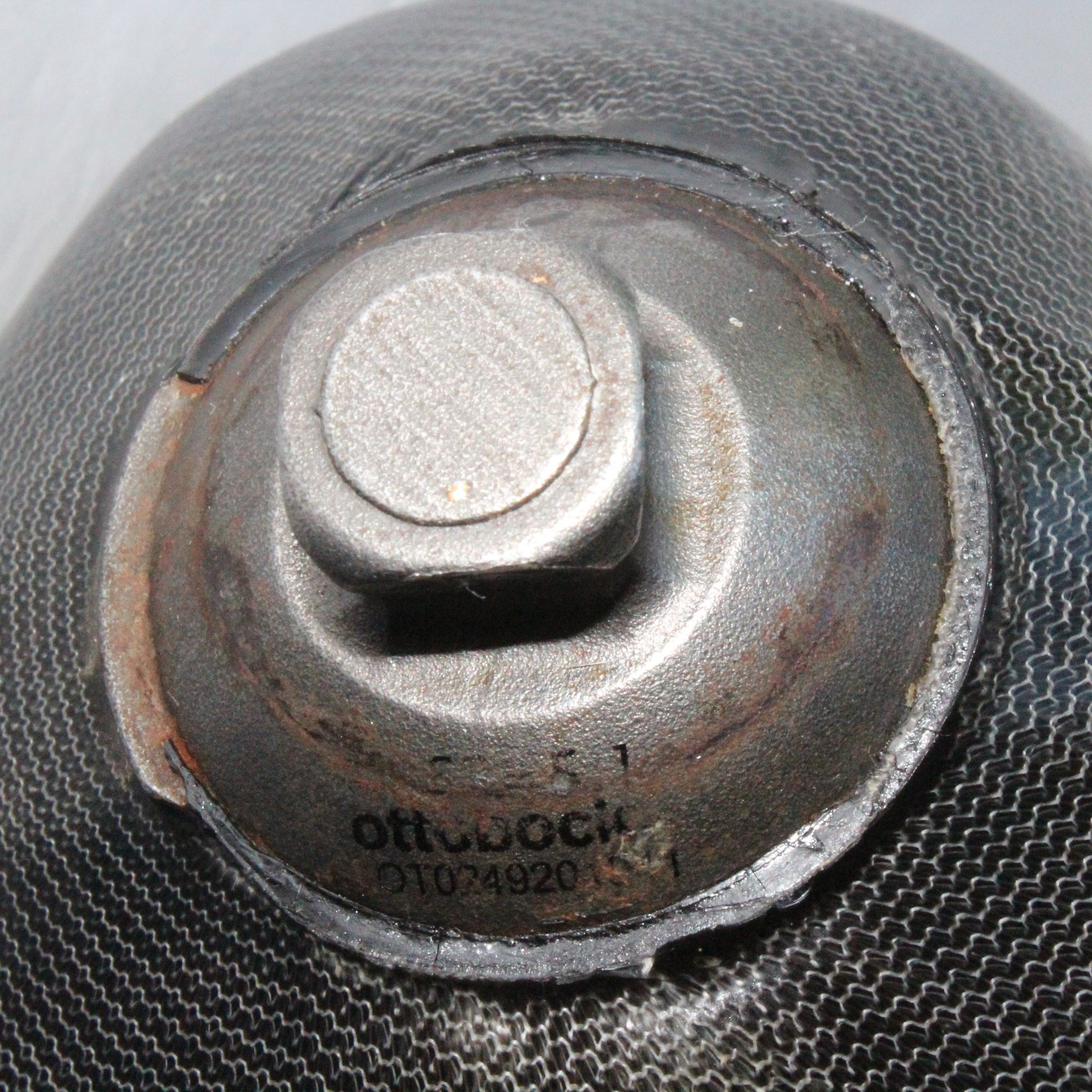 CLEAN BELOW-KNEE PROSTHETIC LEFT SOCKET w/ OTTOBOCK DISTAL ANCHOR BASE