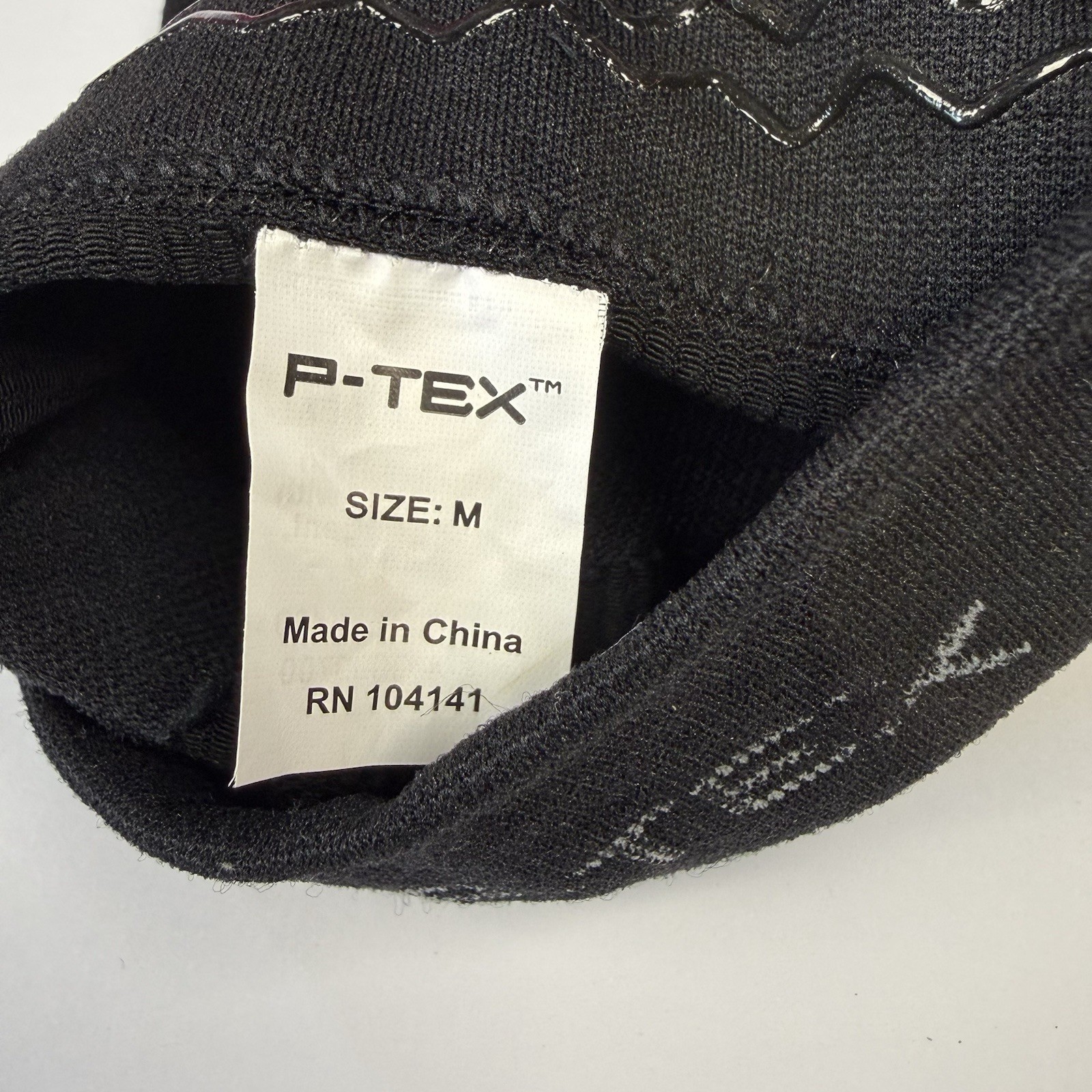 P-TEX Knit Compression Knee Sleeve Medium Black Athletic Support Brace NEW