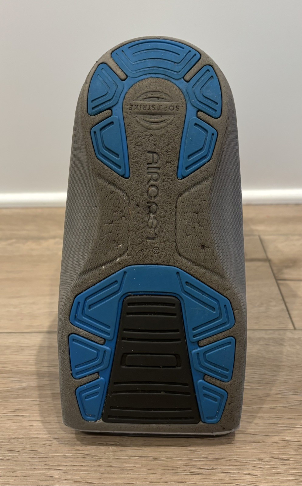 Aircast Walking Boot Size Medium – SoftStrike Pneumatic Walker Brace – EUC